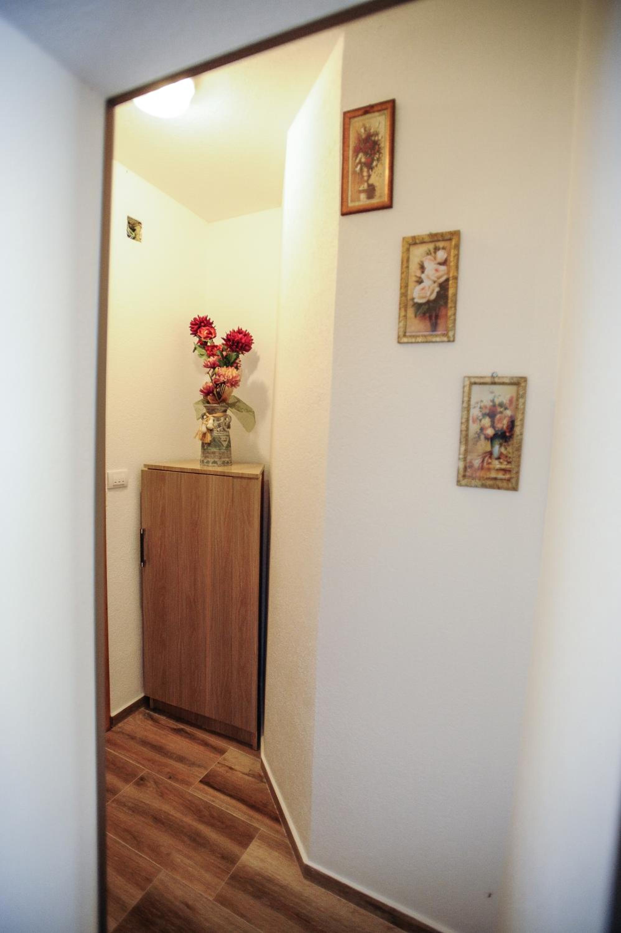 Photo 54