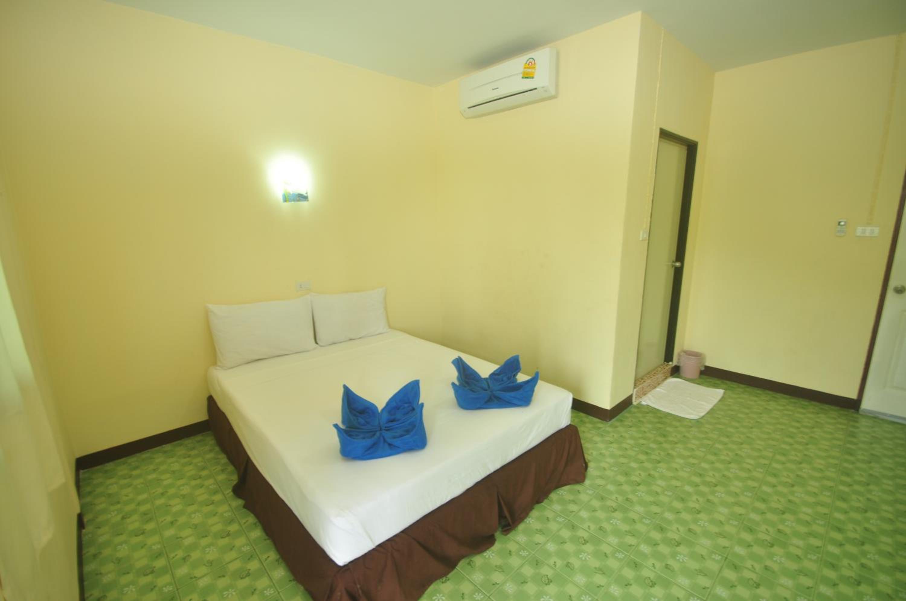 Phi Phi Sand Sea House
