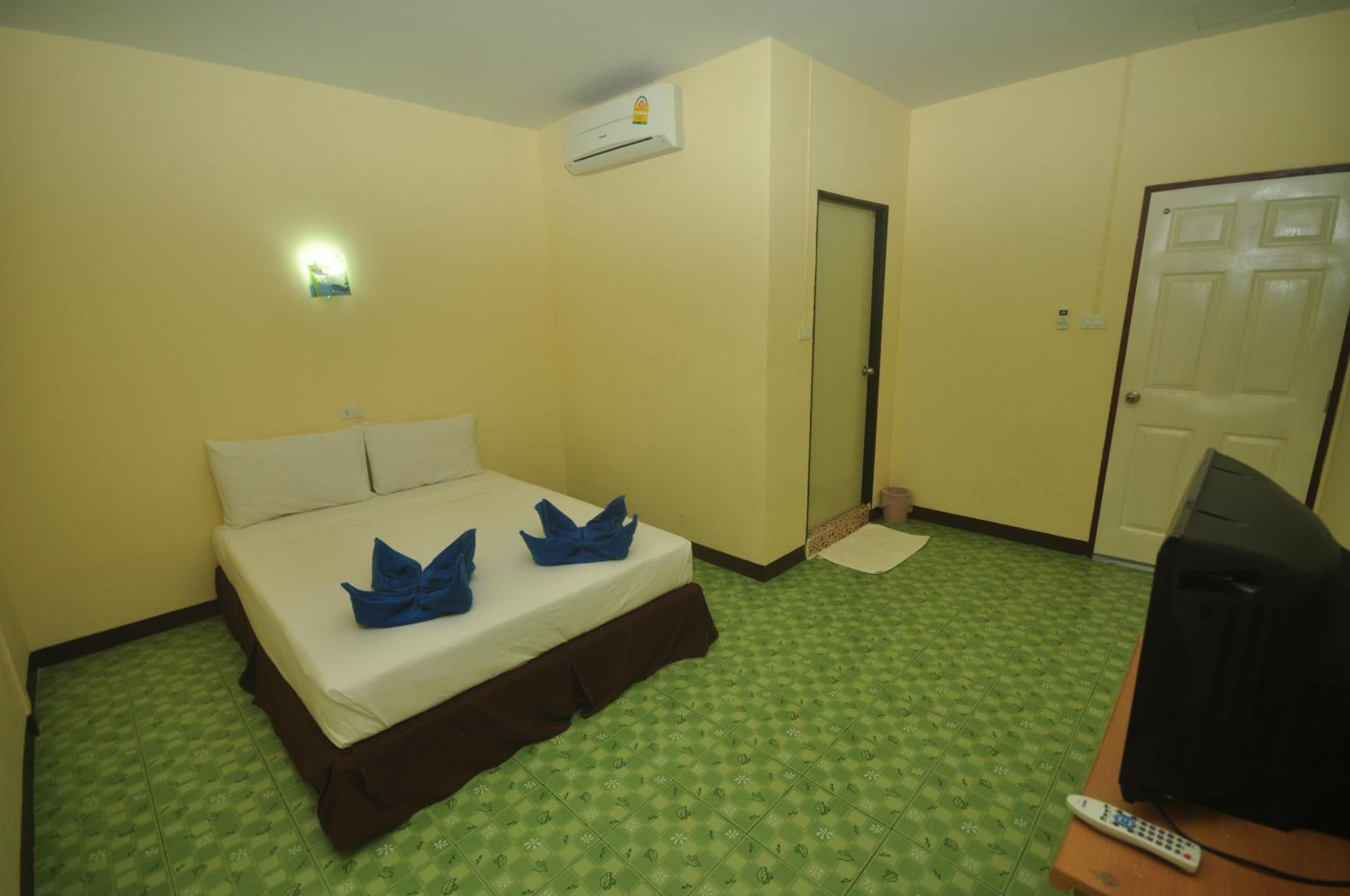 Phi Phi Sand Sea House