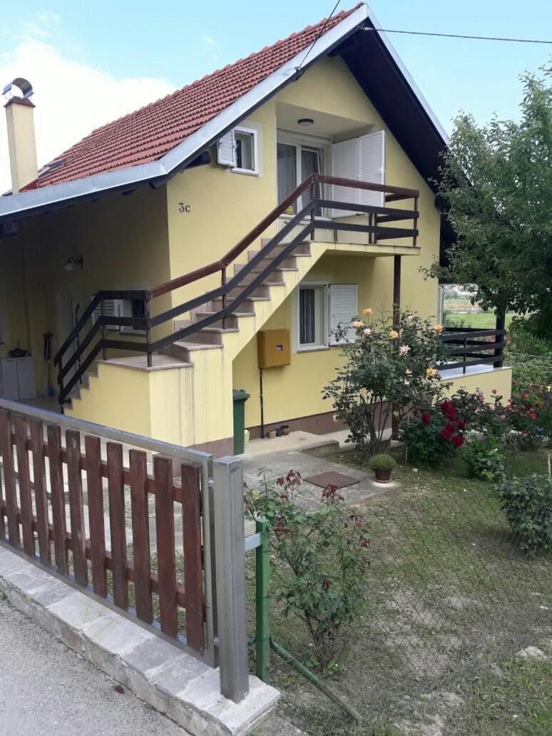 Holiday Home Dora view 4