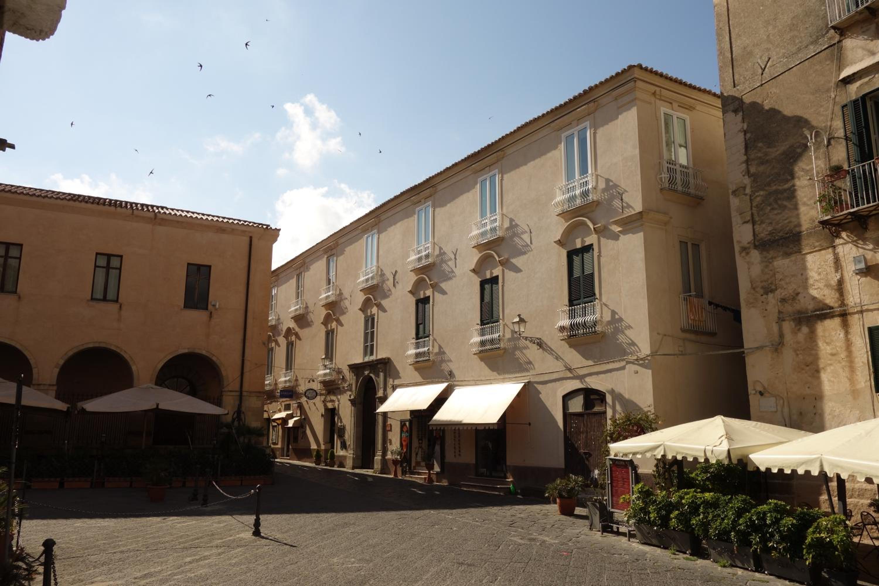 Suites Pastis Tropea - Boutique B&B by Kalavrìa Holidays