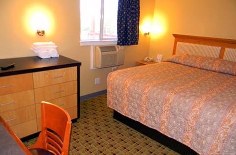 Stay Inn & Suites - Stockbridge view 2