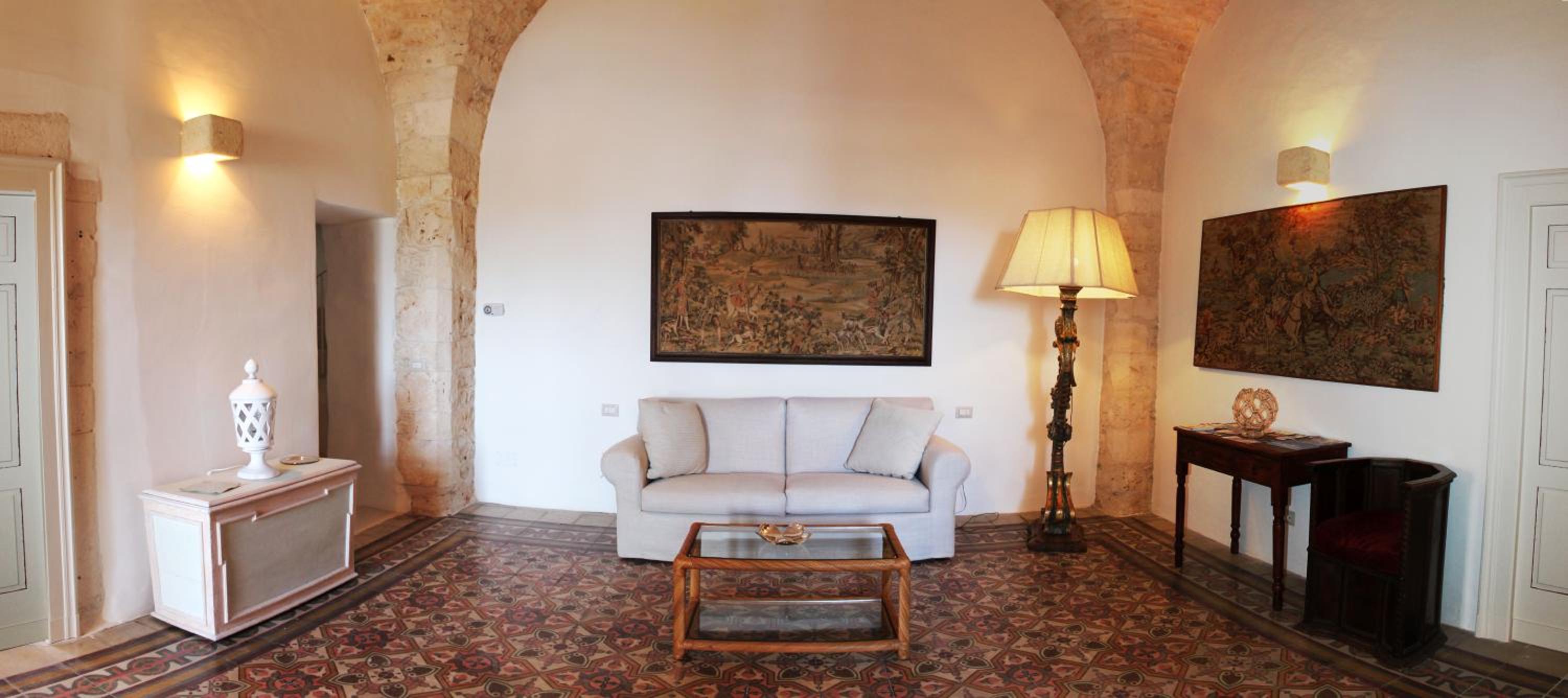 Palazzo Camarda B&B