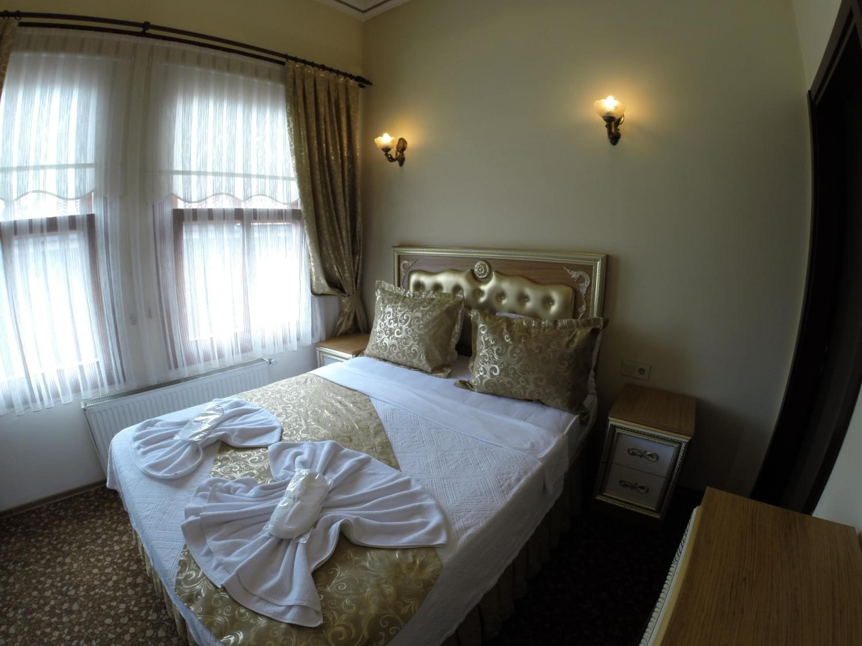 Blue Eye Suites