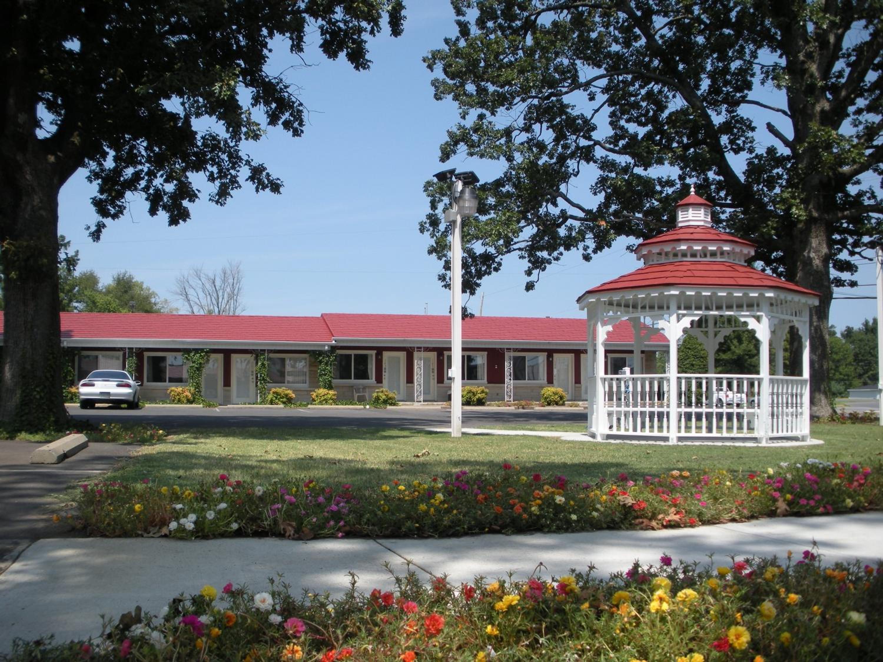 Murray Inn and Art Gallery view 2
