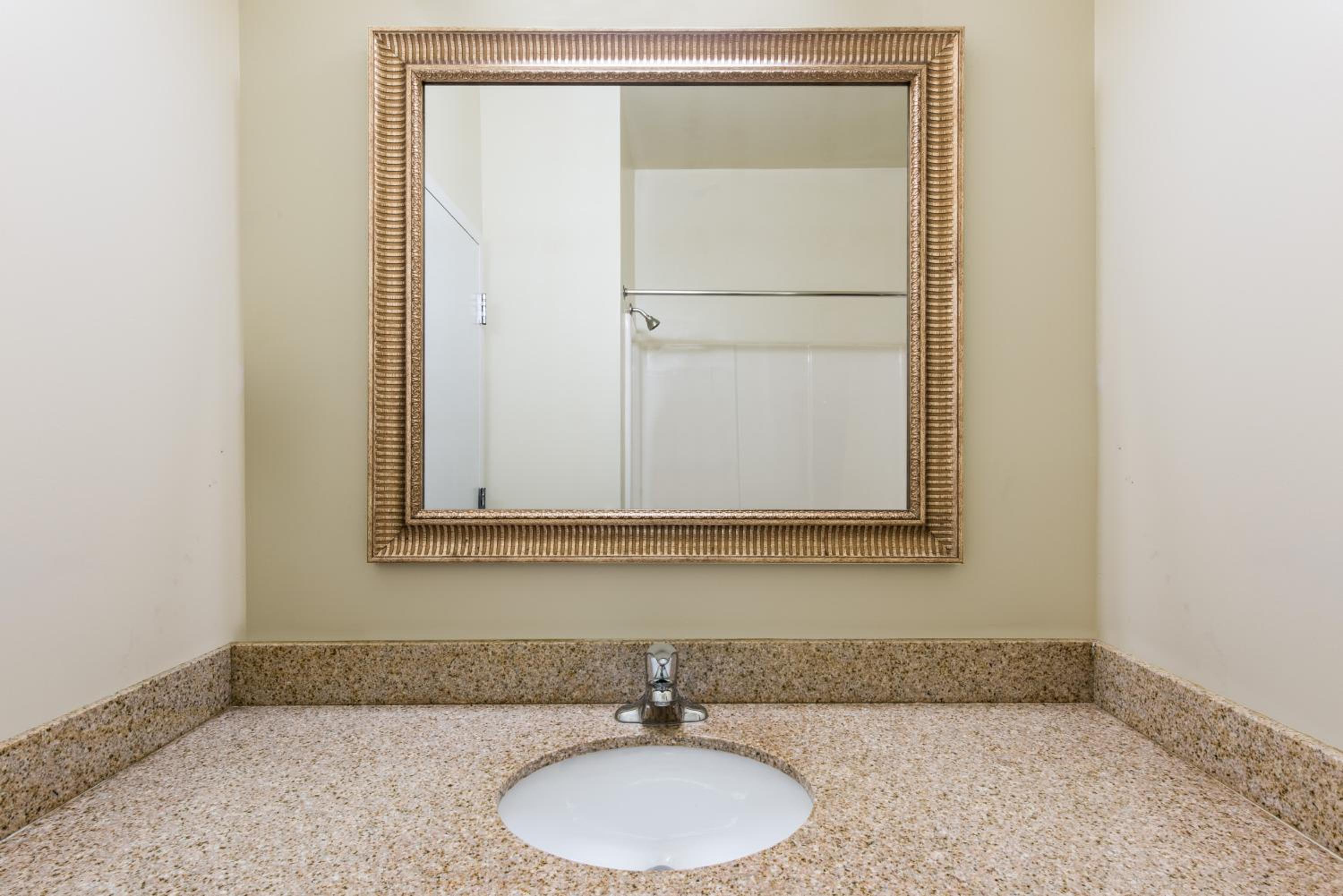 Knights Inn Palmyra - Property Image 8