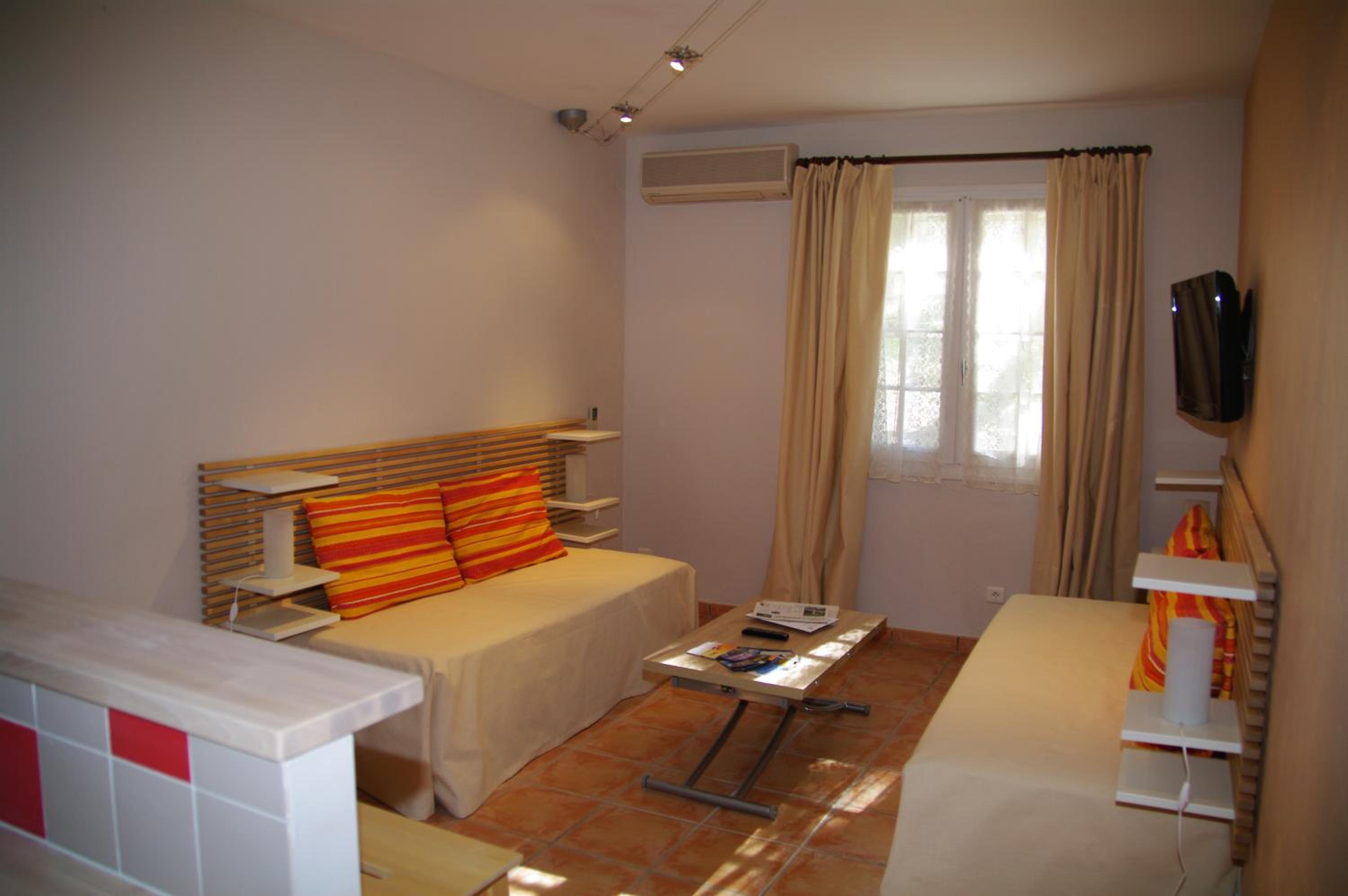 Photo 48