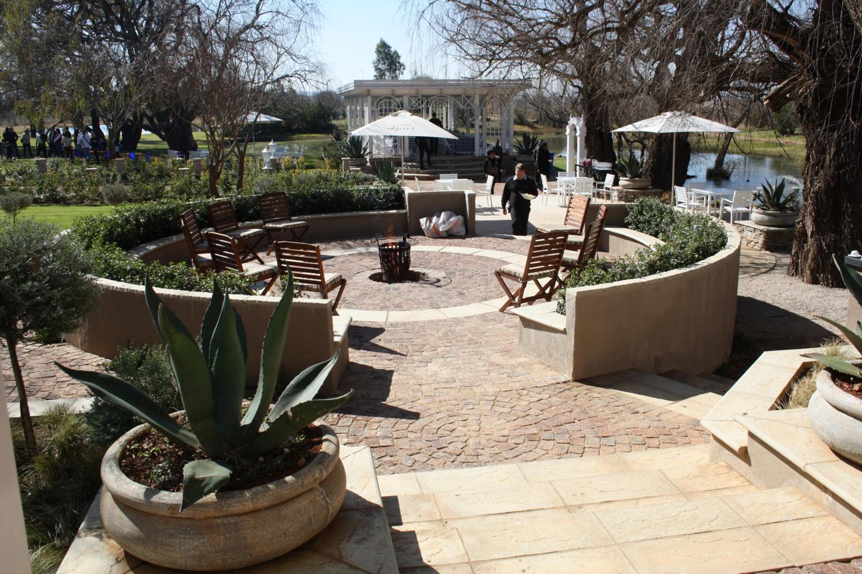 Oxbow Country Estate