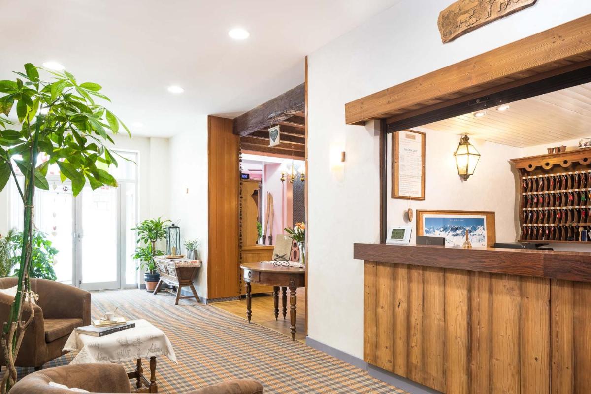 hotel reception