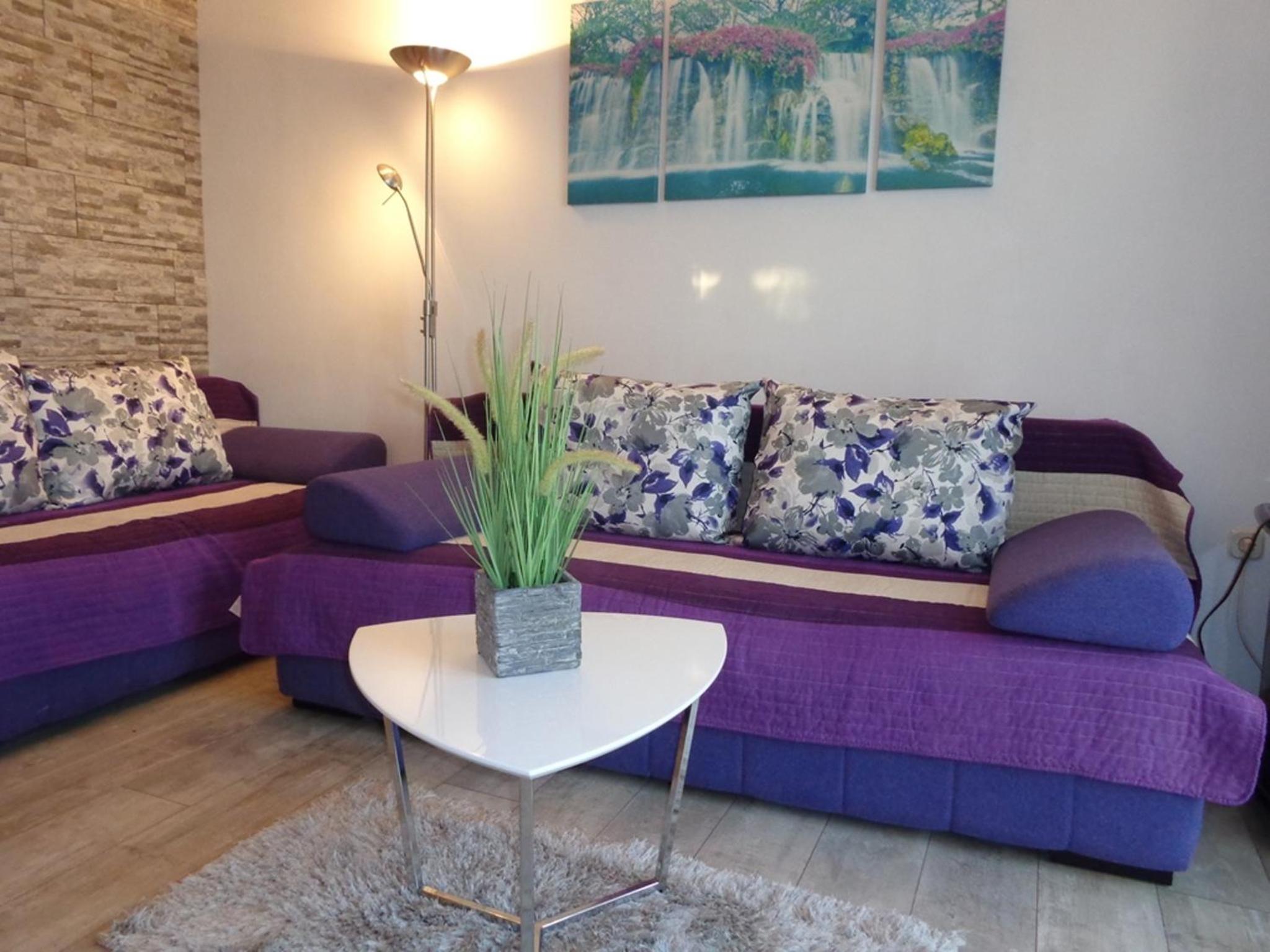 I & S Apartments