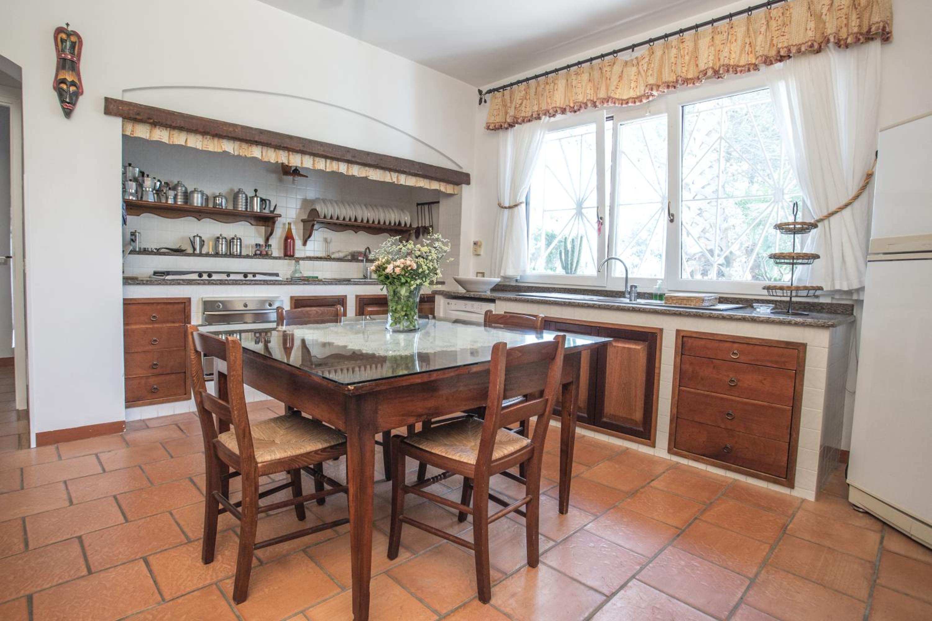Villa Vetti - Exclusive Garden & Pool Retreat
