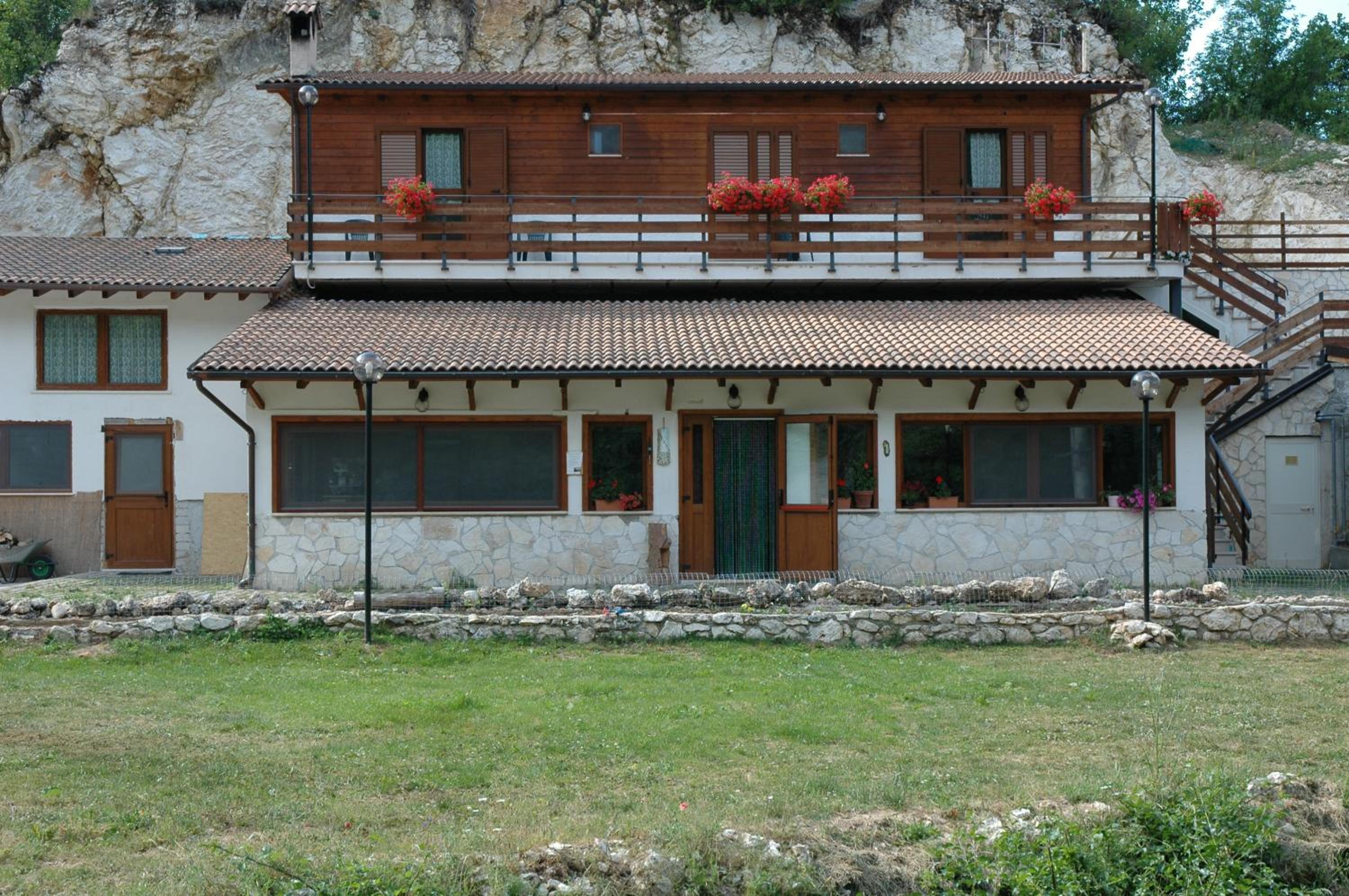 Agriturismo Miralago view 2