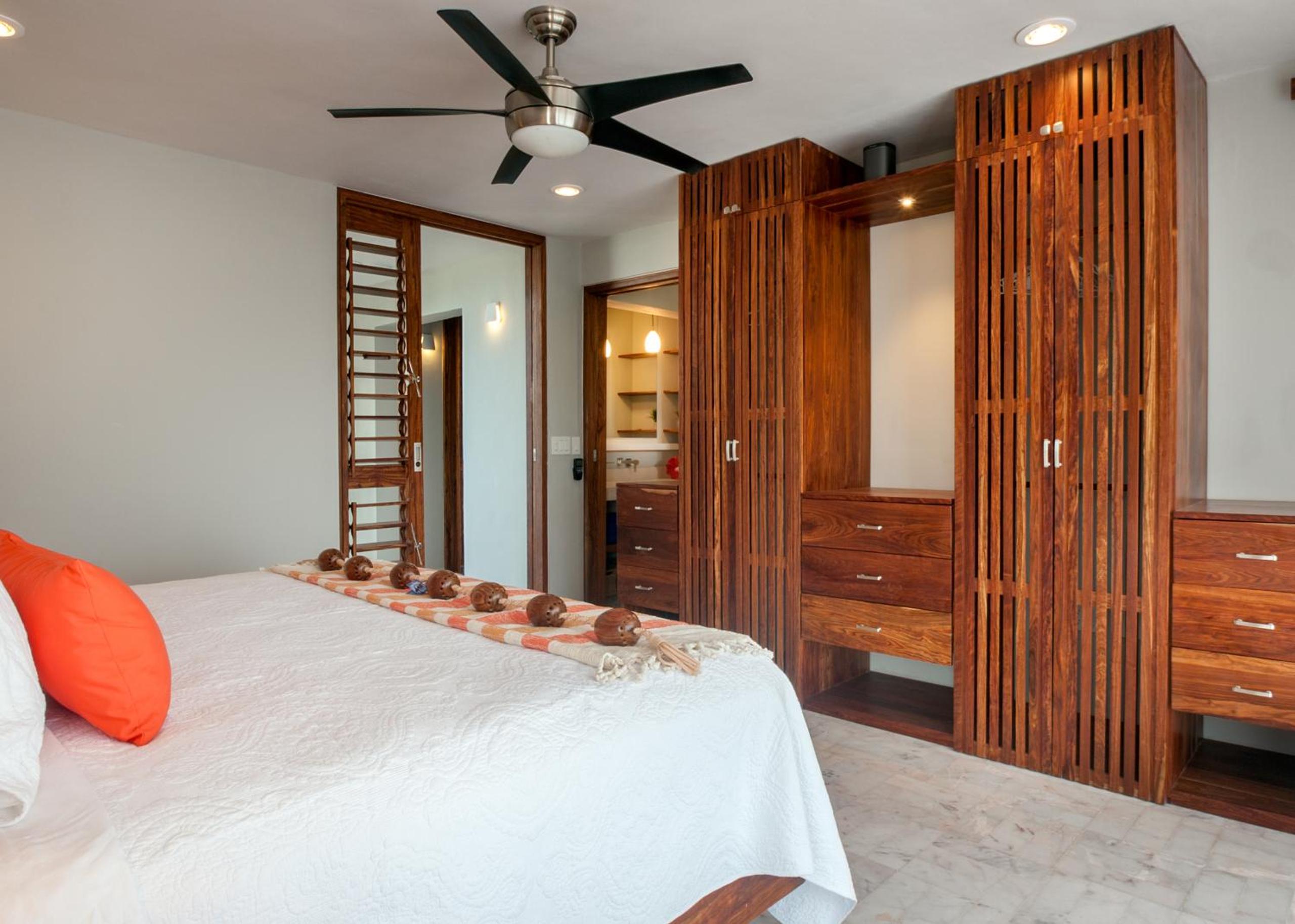 Casa Agua Azul - Family Getaway with Stunning Ocean Views