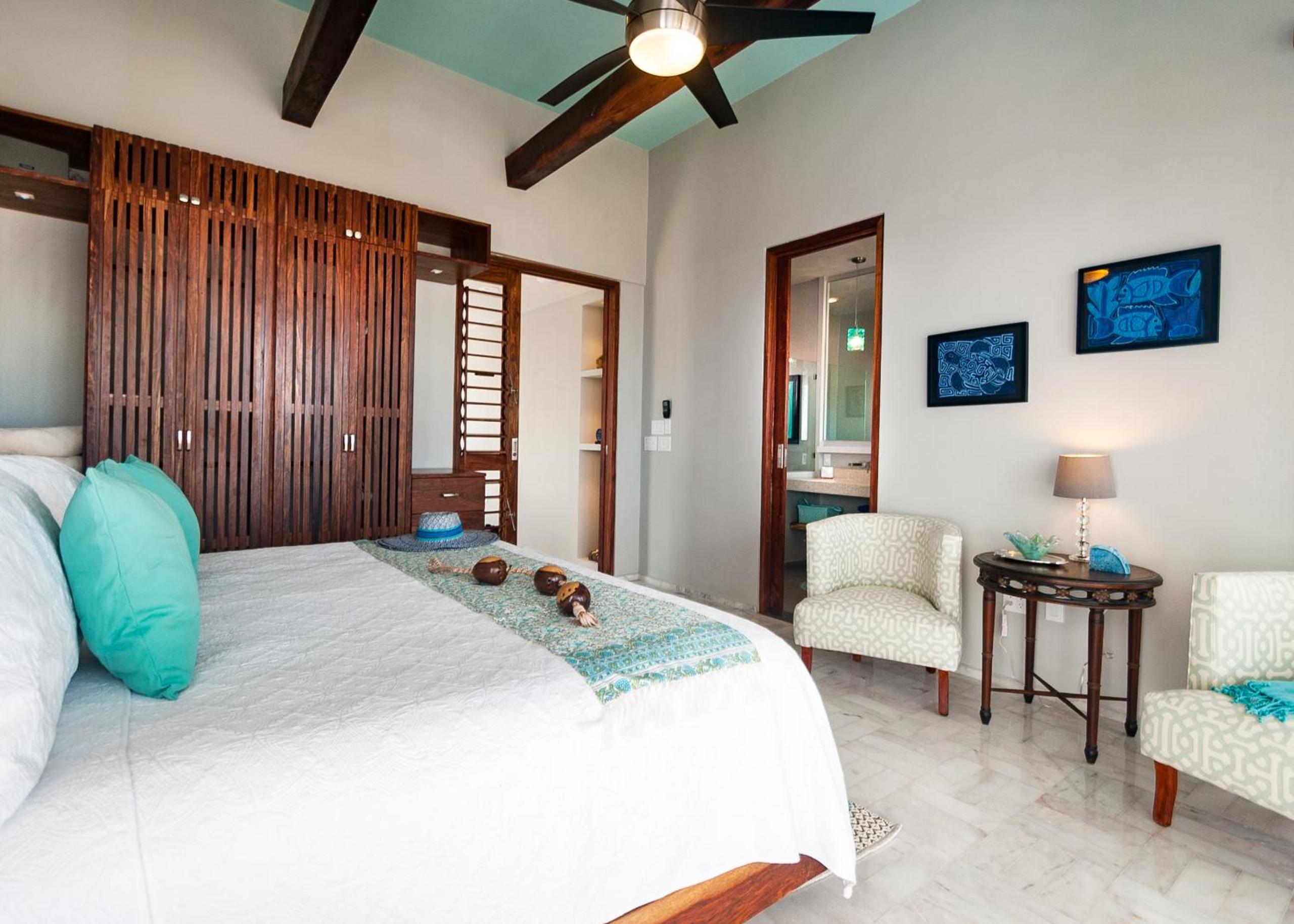 Casa Agua Azul - Family Getaway with Stunning Ocean Views