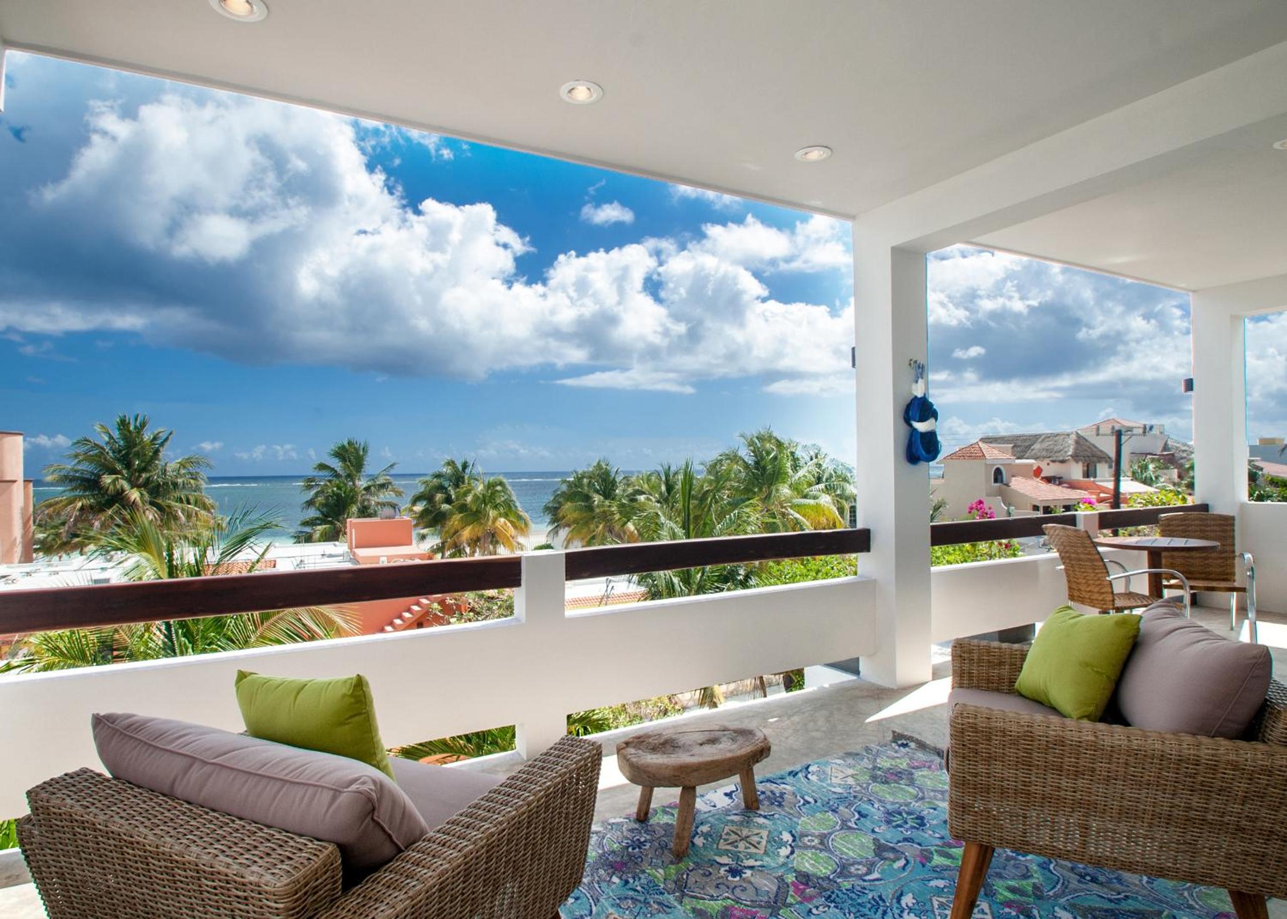 Casa Agua Azul - Family Getaway with Stunning Ocean Views