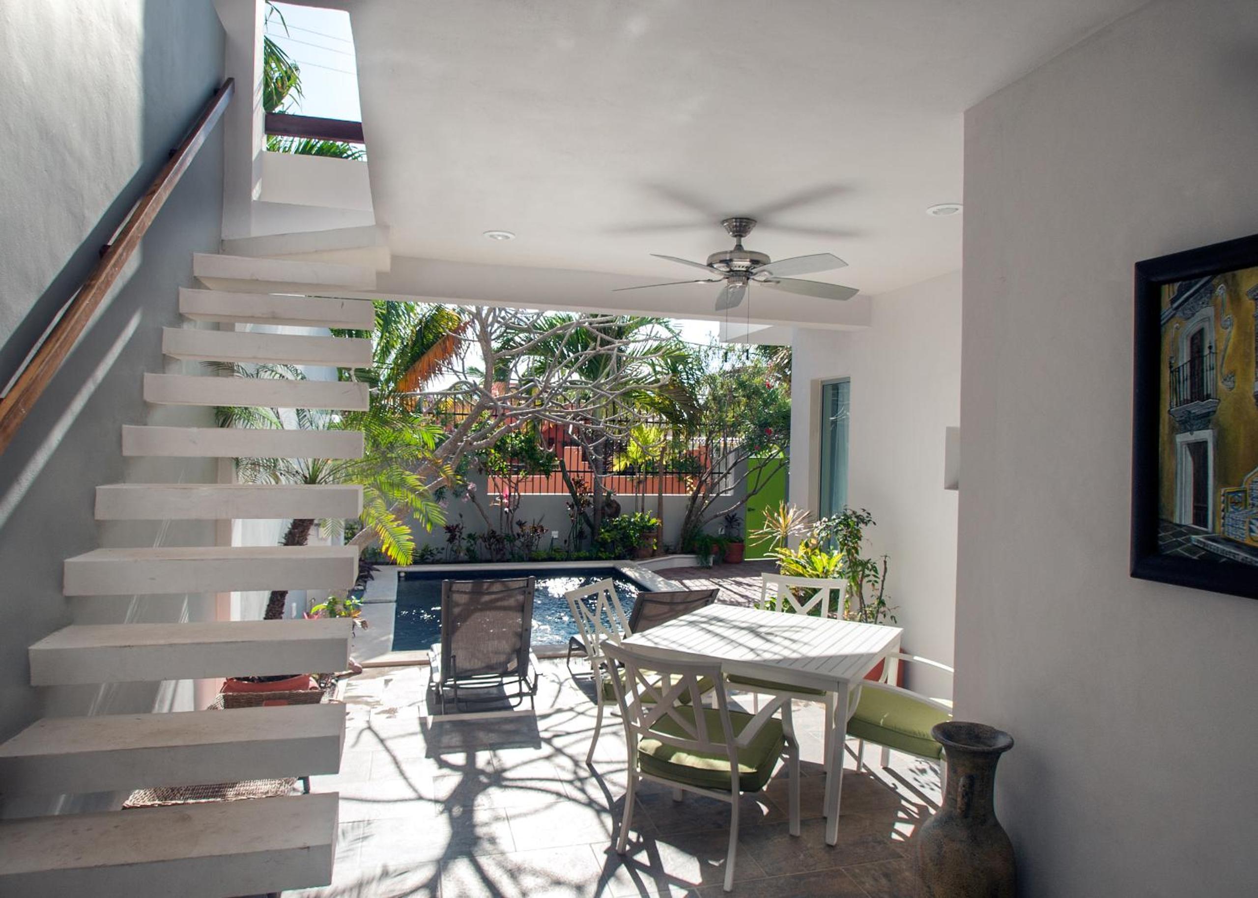 Casa Agua Azul - Family Getaway with Stunning Ocean Views