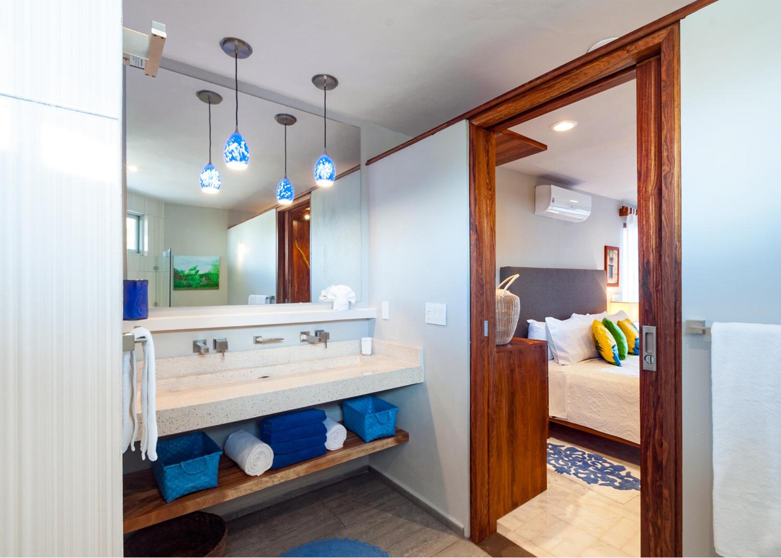 Casa Agua Azul - Family Getaway with Stunning Ocean Views