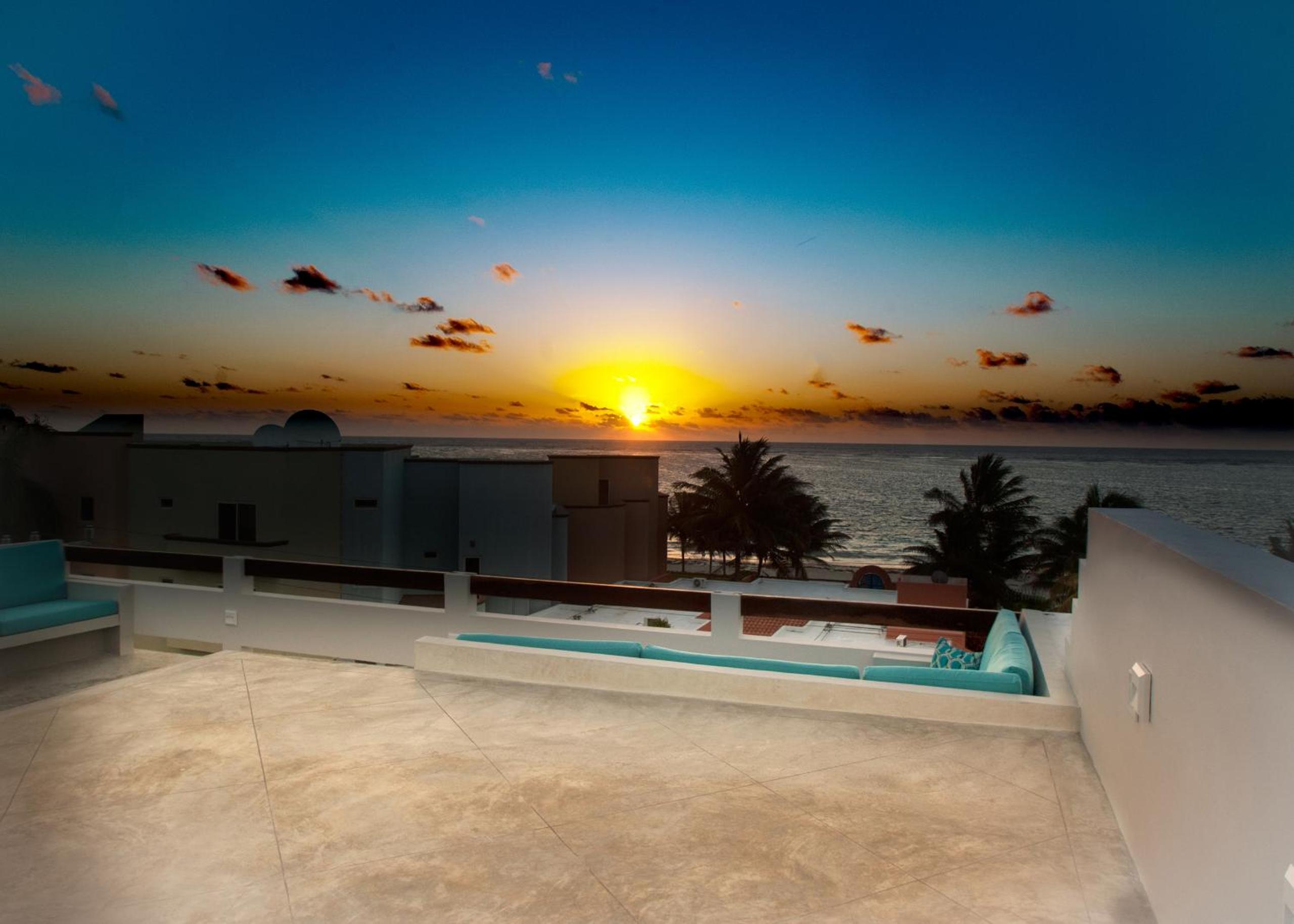 Casa Agua Azul - Family Getaway with Stunning Ocean Views