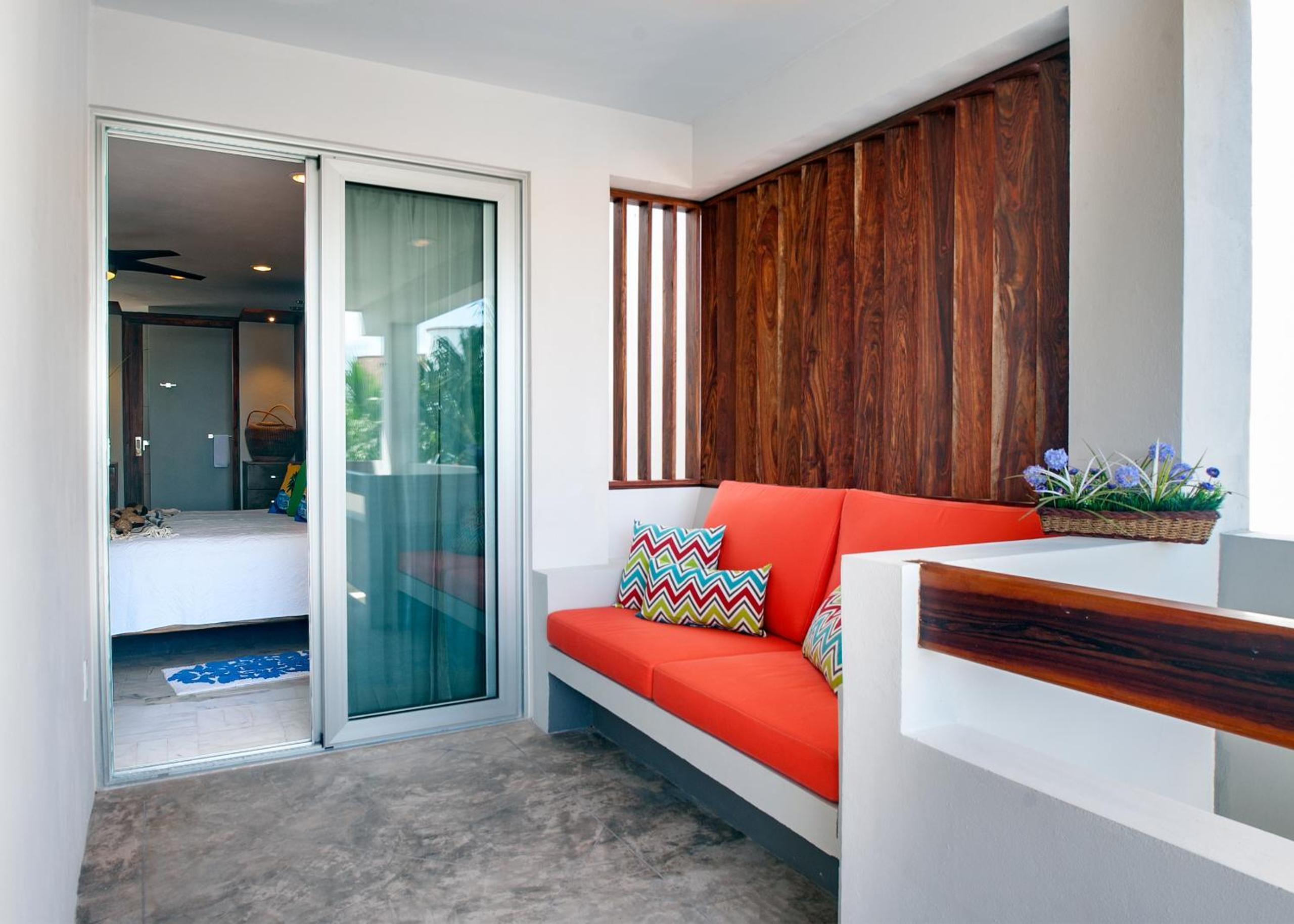 Casa Agua Azul - Family Getaway with Stunning Ocean Views
