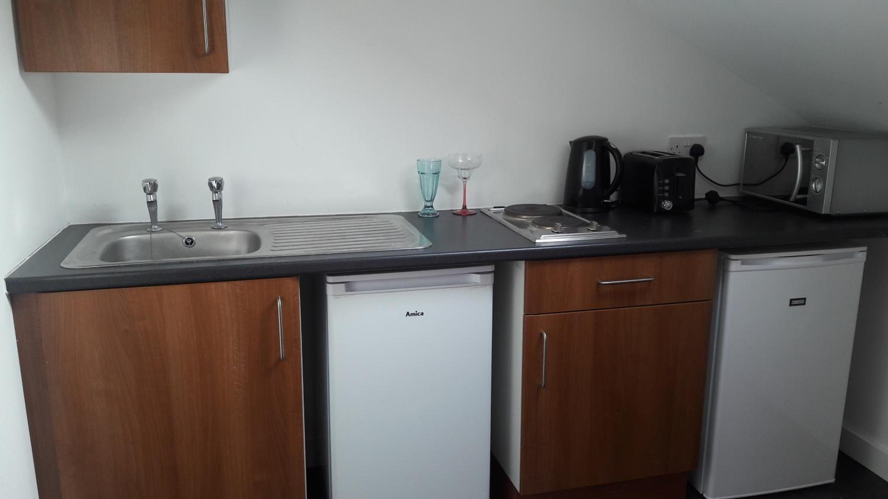 Albion Apartment