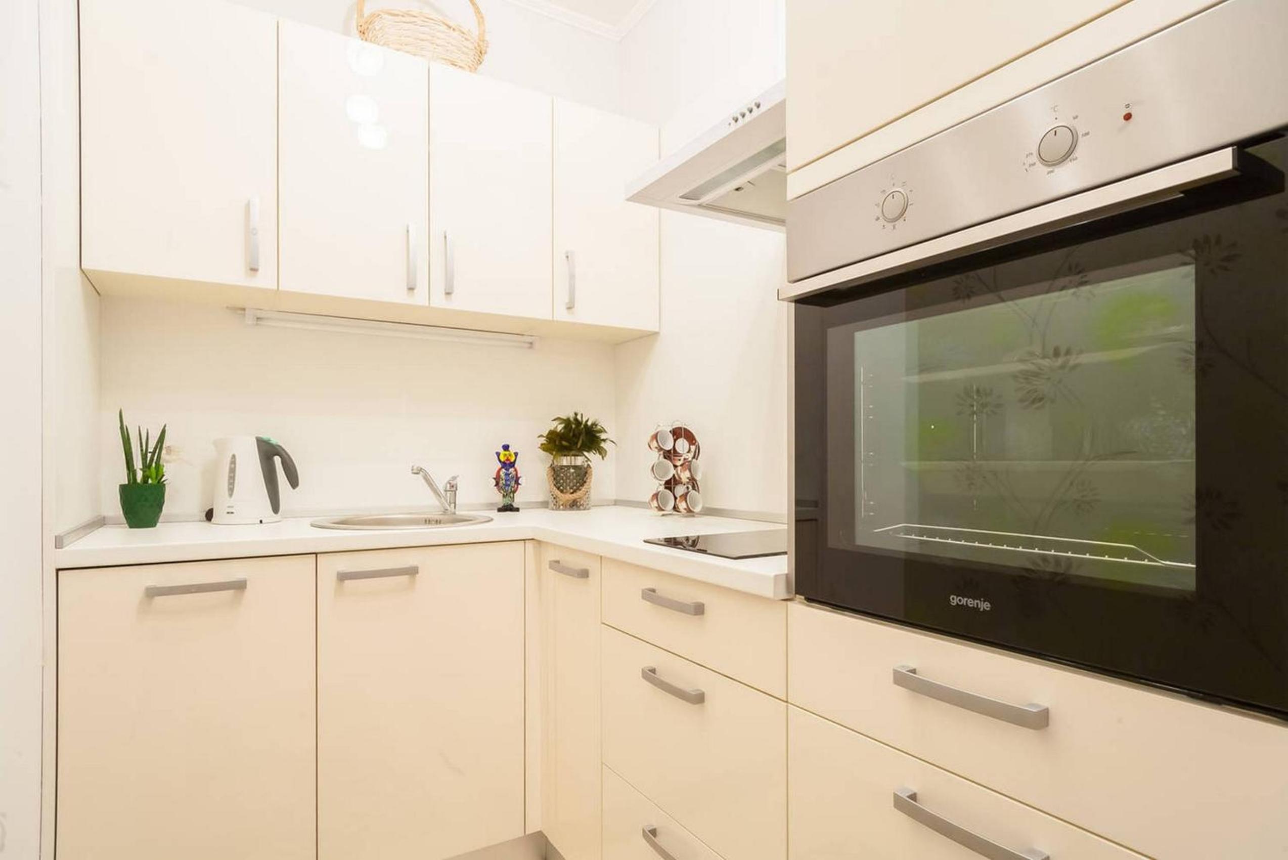 Apt "Budva" with Sea View and Garage Parking view 2