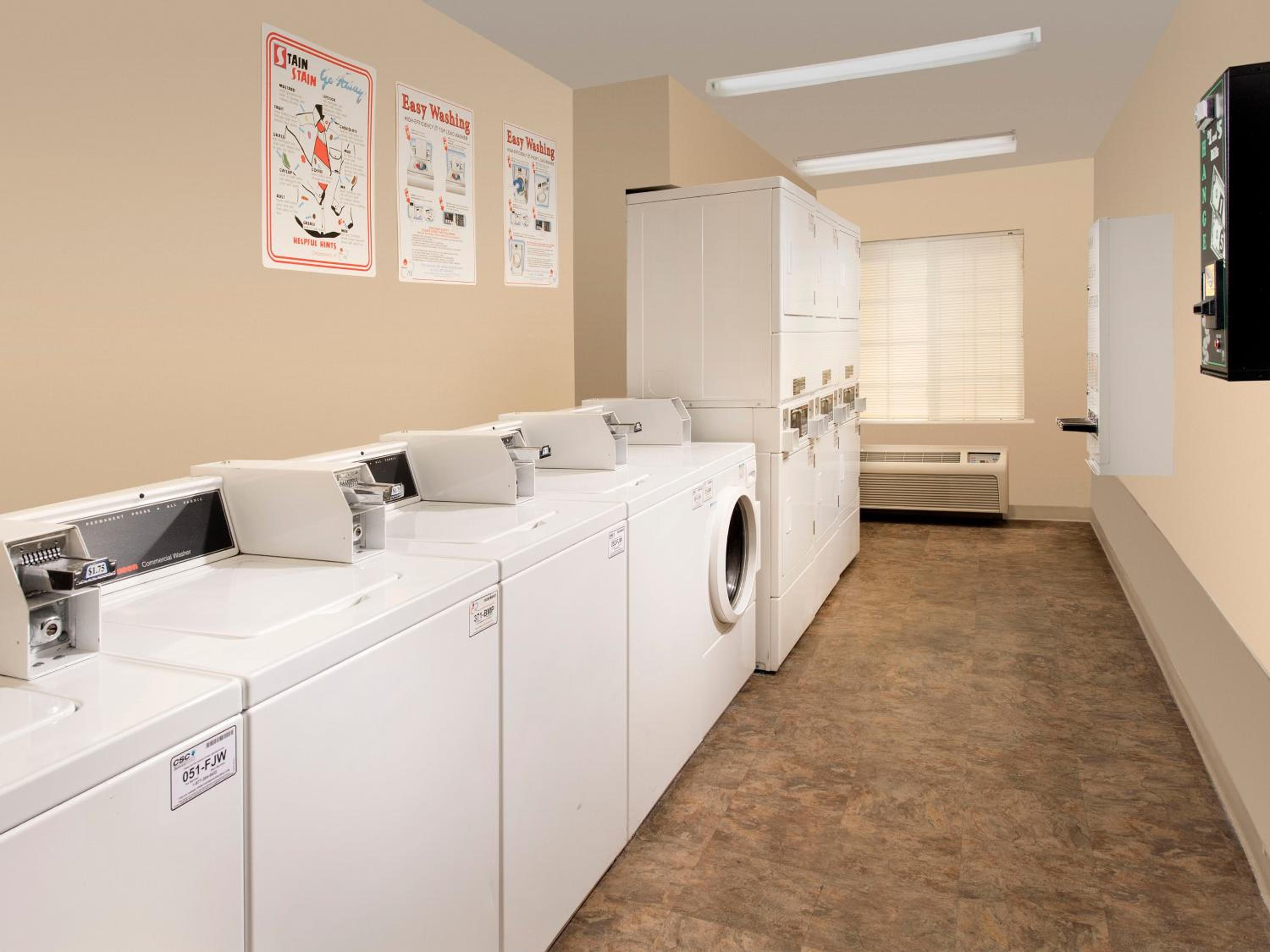 WoodSpring Suites Topeka