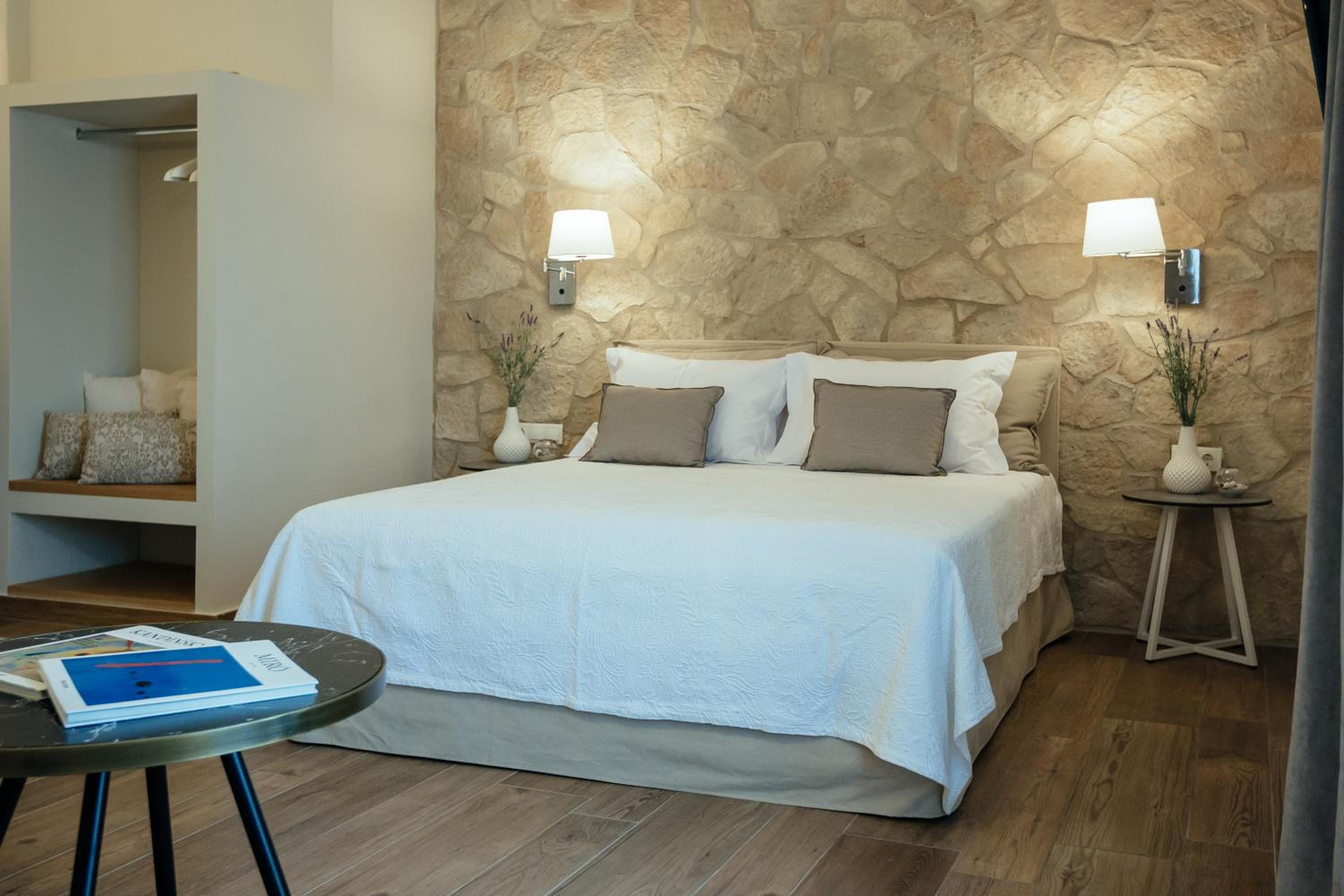 Filoxenion Luxury Rooms & Lofts