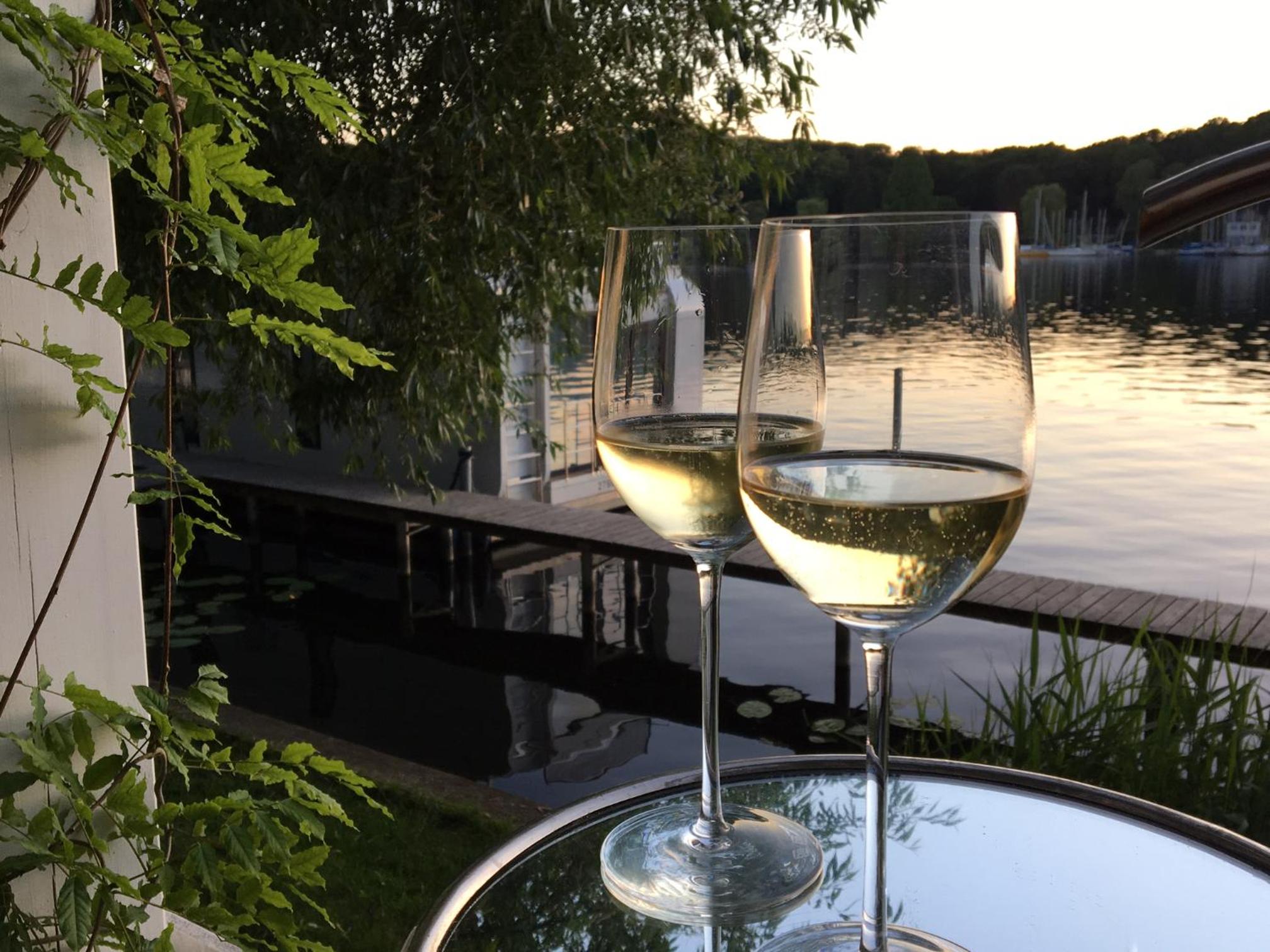 Marina Hausboote und Seelodge
