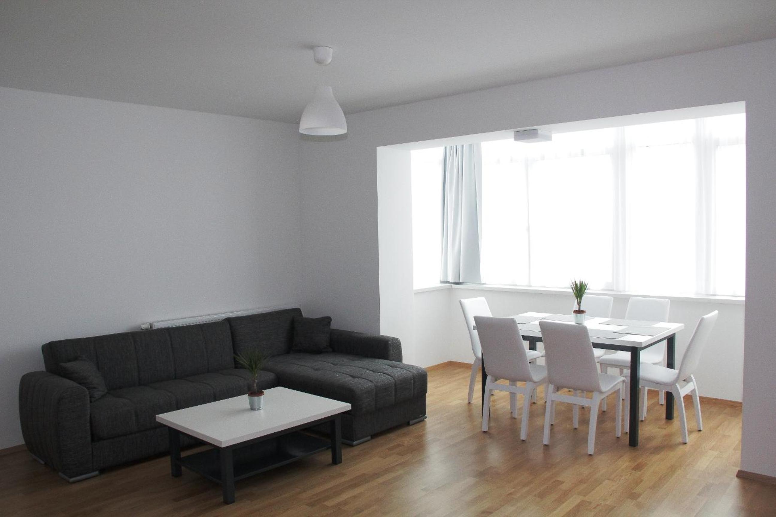 Hauptbahnhof Rooms