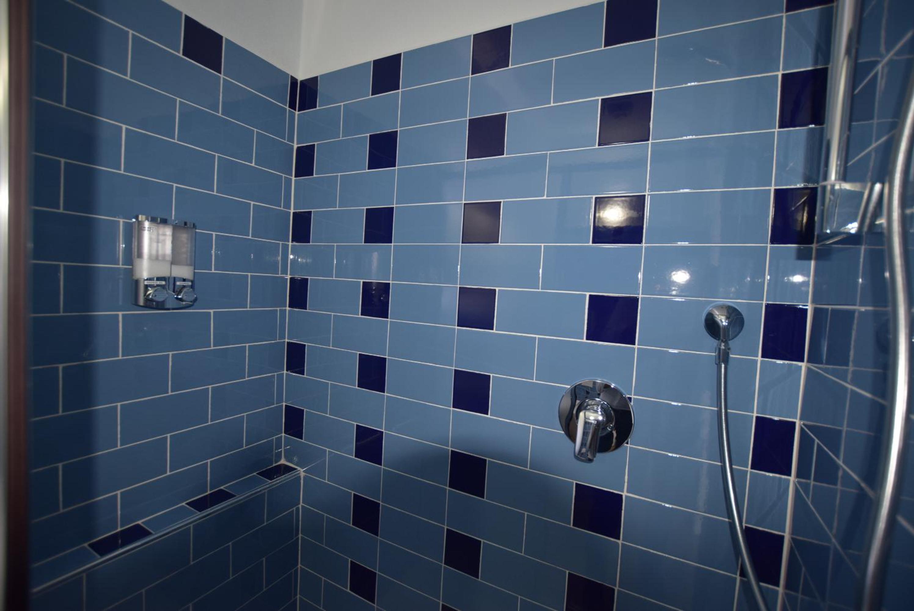 Colors of Cinque Terre - Guest House