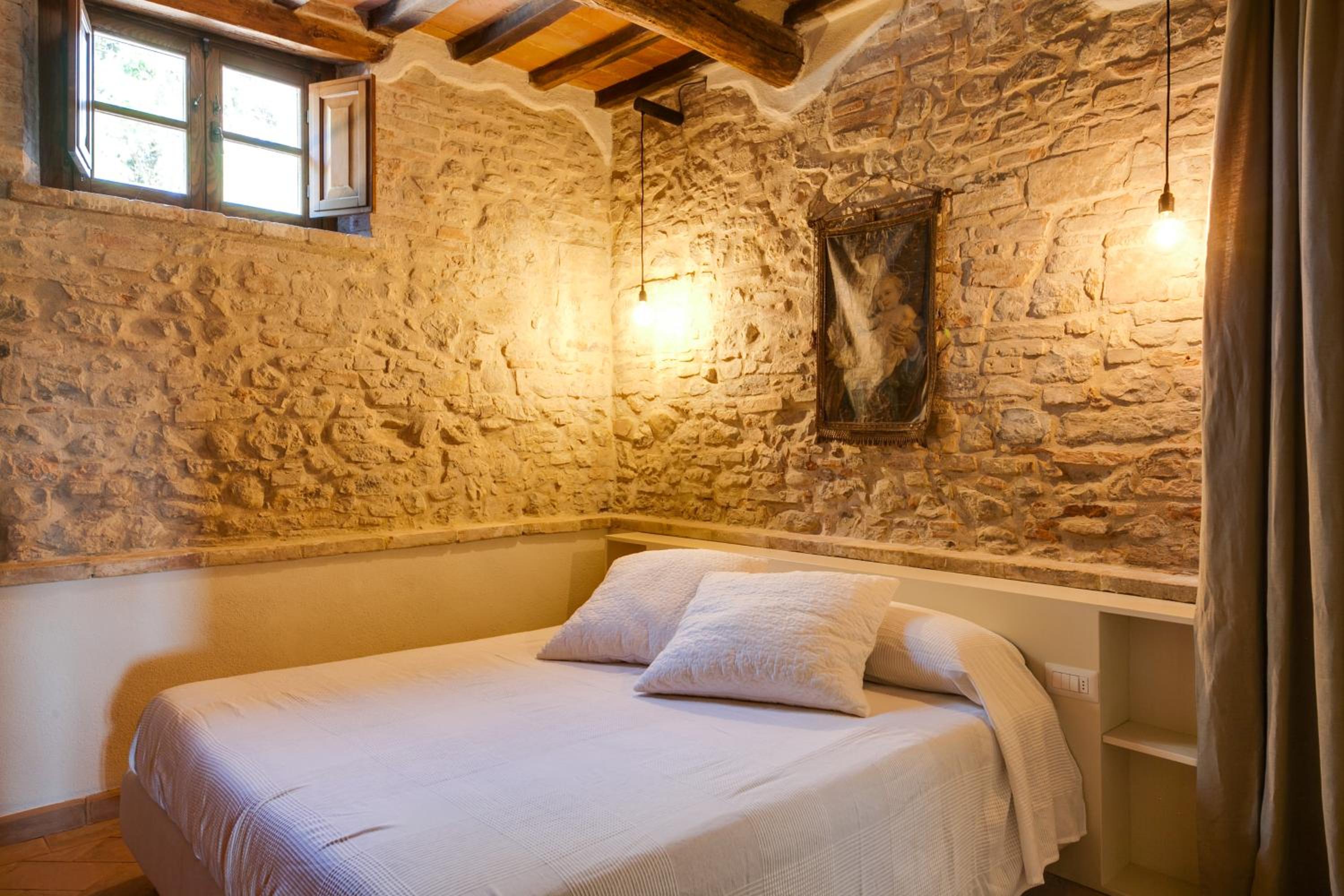 Umbria Country Shelter
