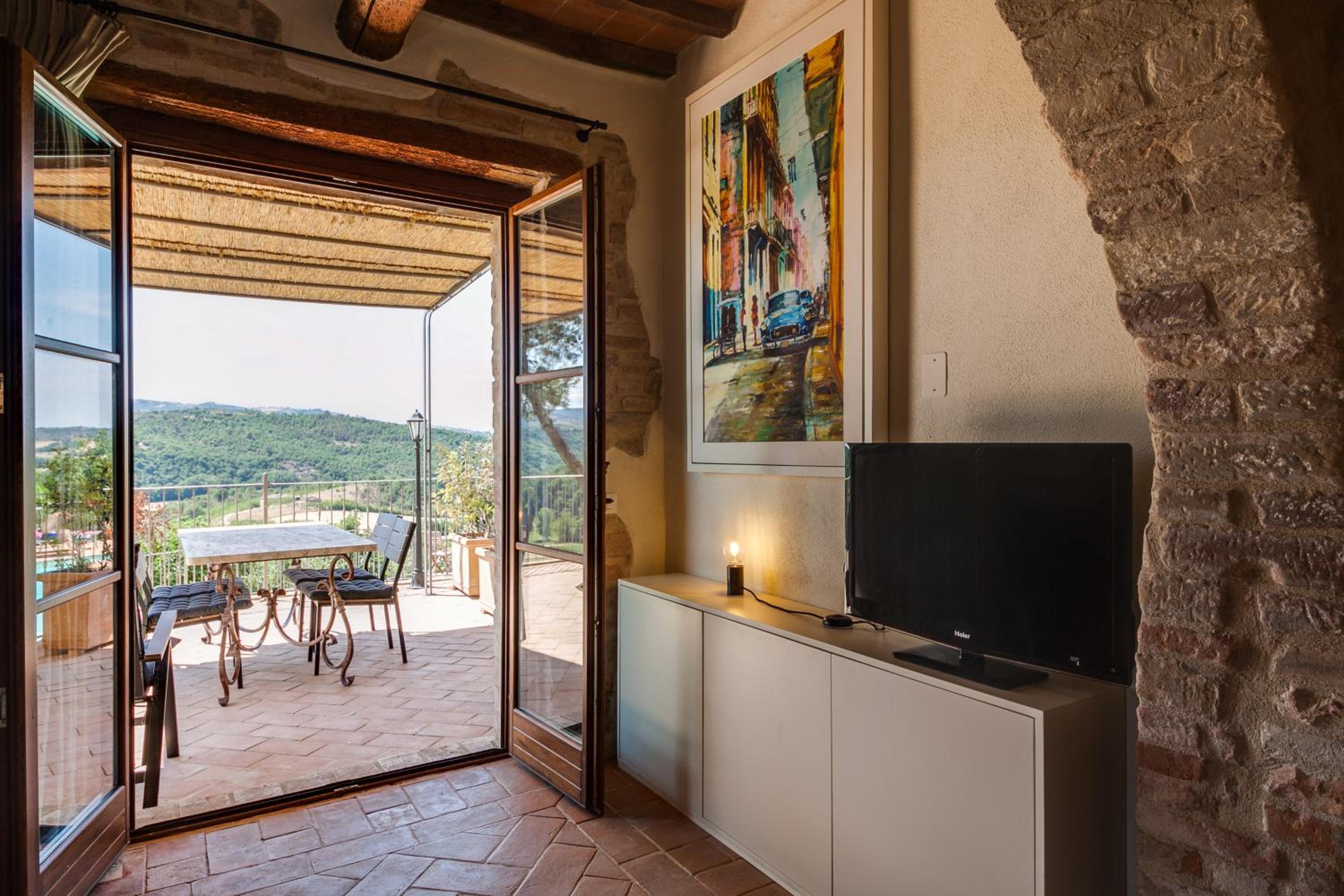 Umbria Country Shelter