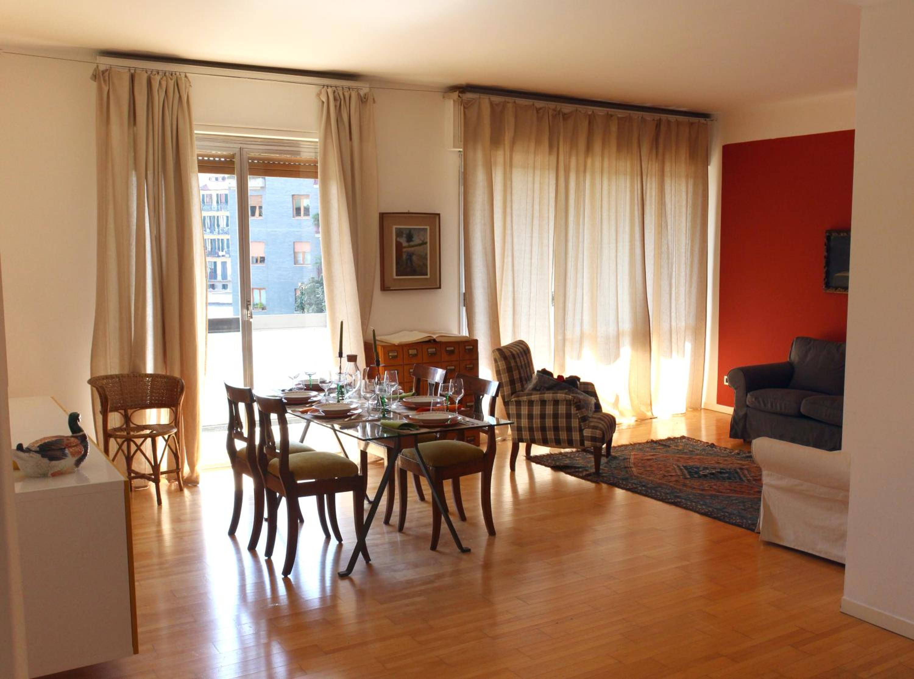 Luminous stylish quiet 150m2, Tre Torri
