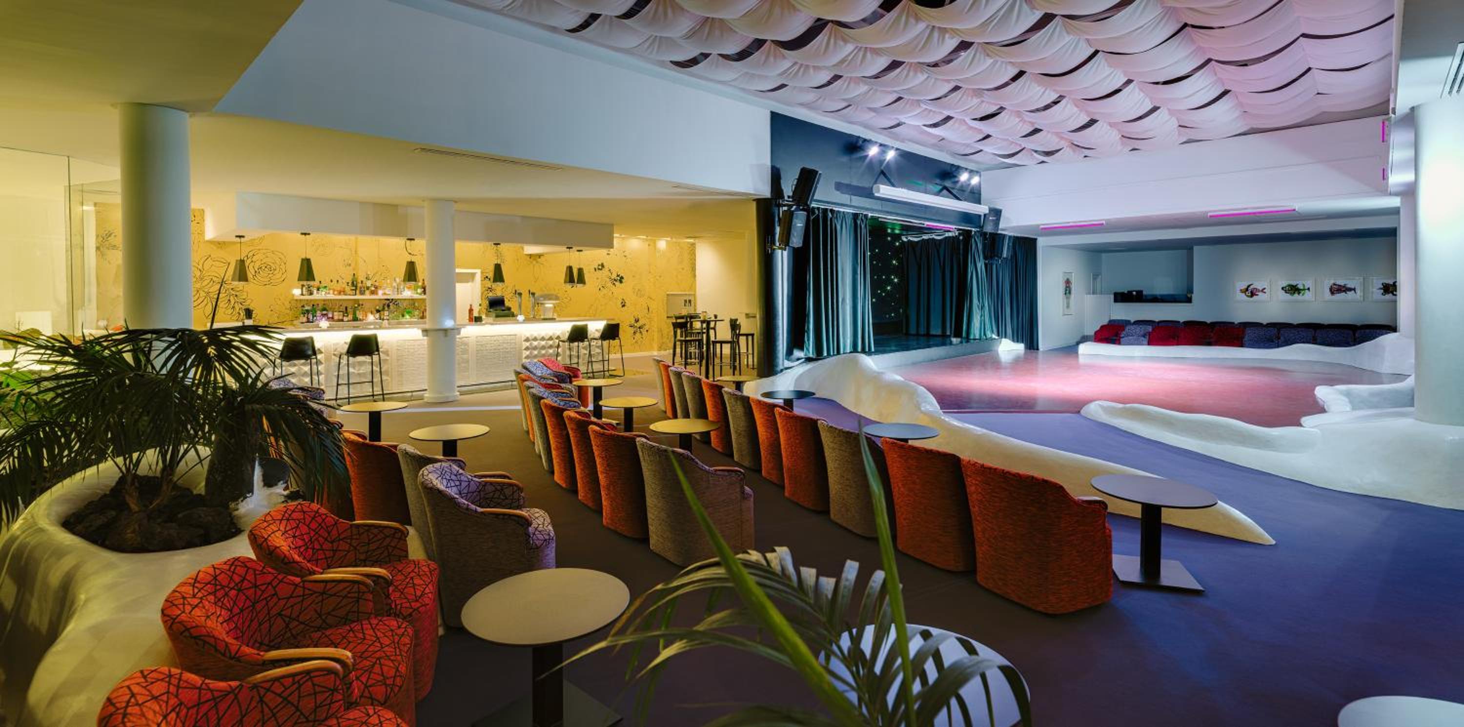 lounge