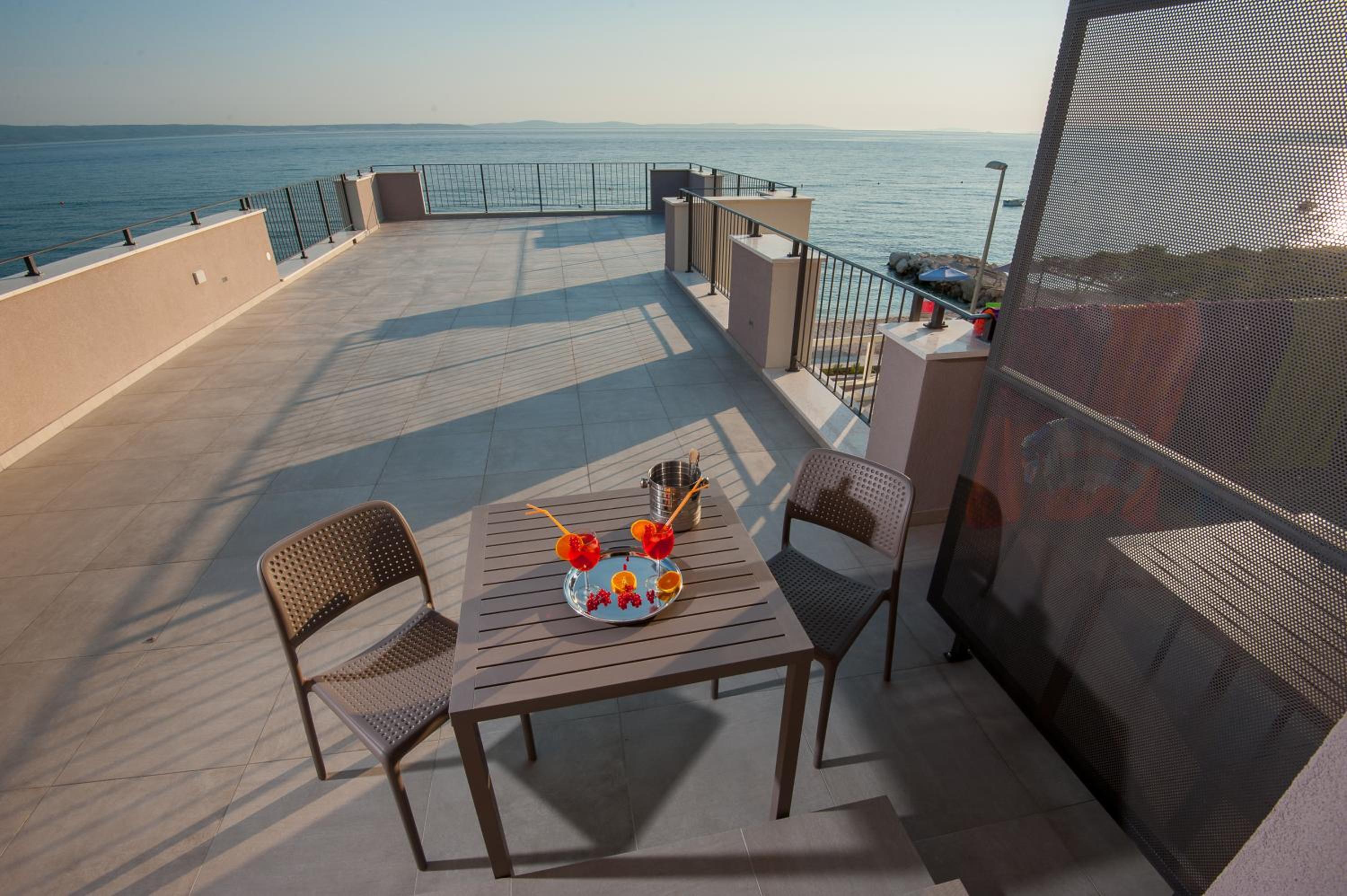 Seaside Luxury Suites