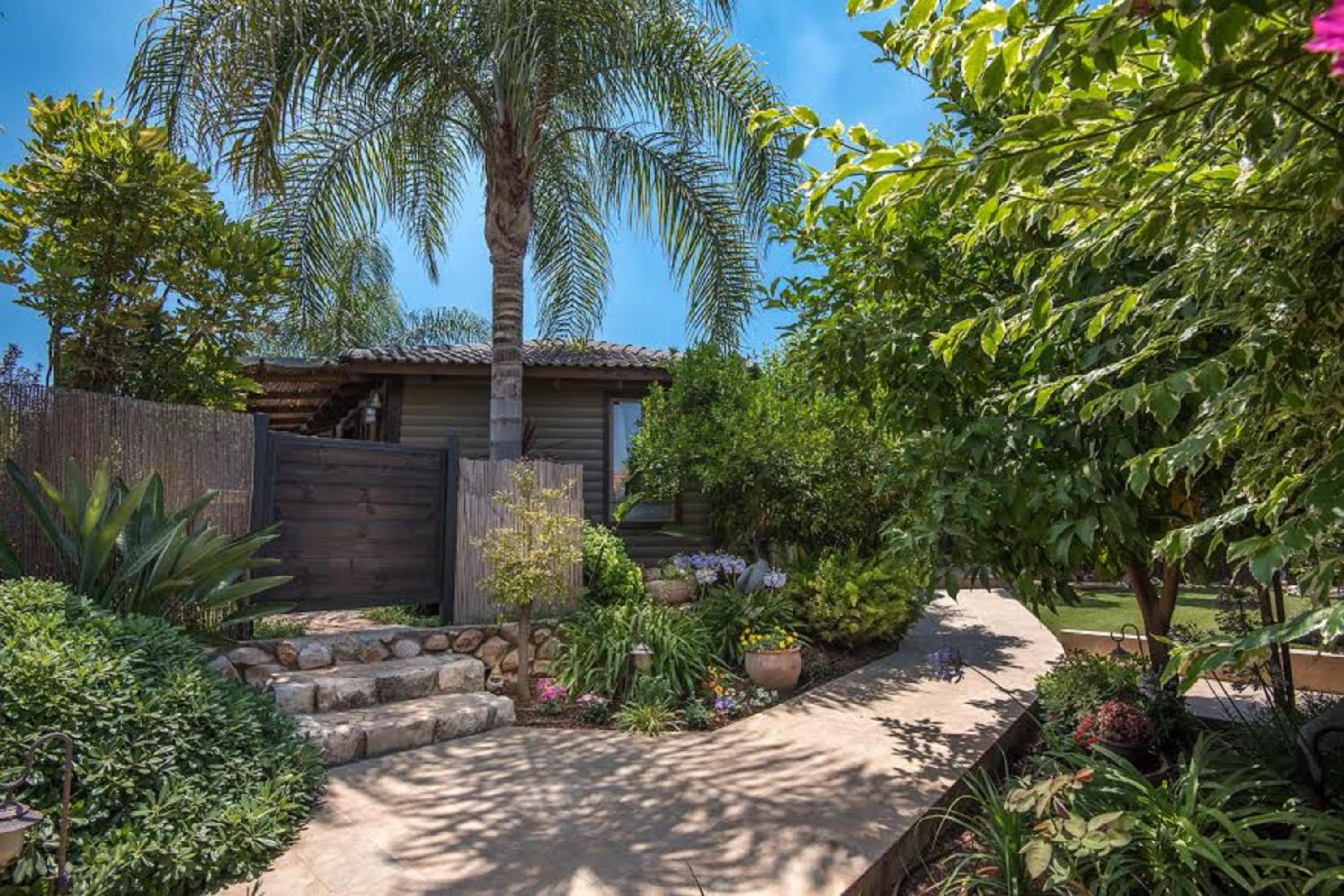 Talia Cabin Guest & Spa