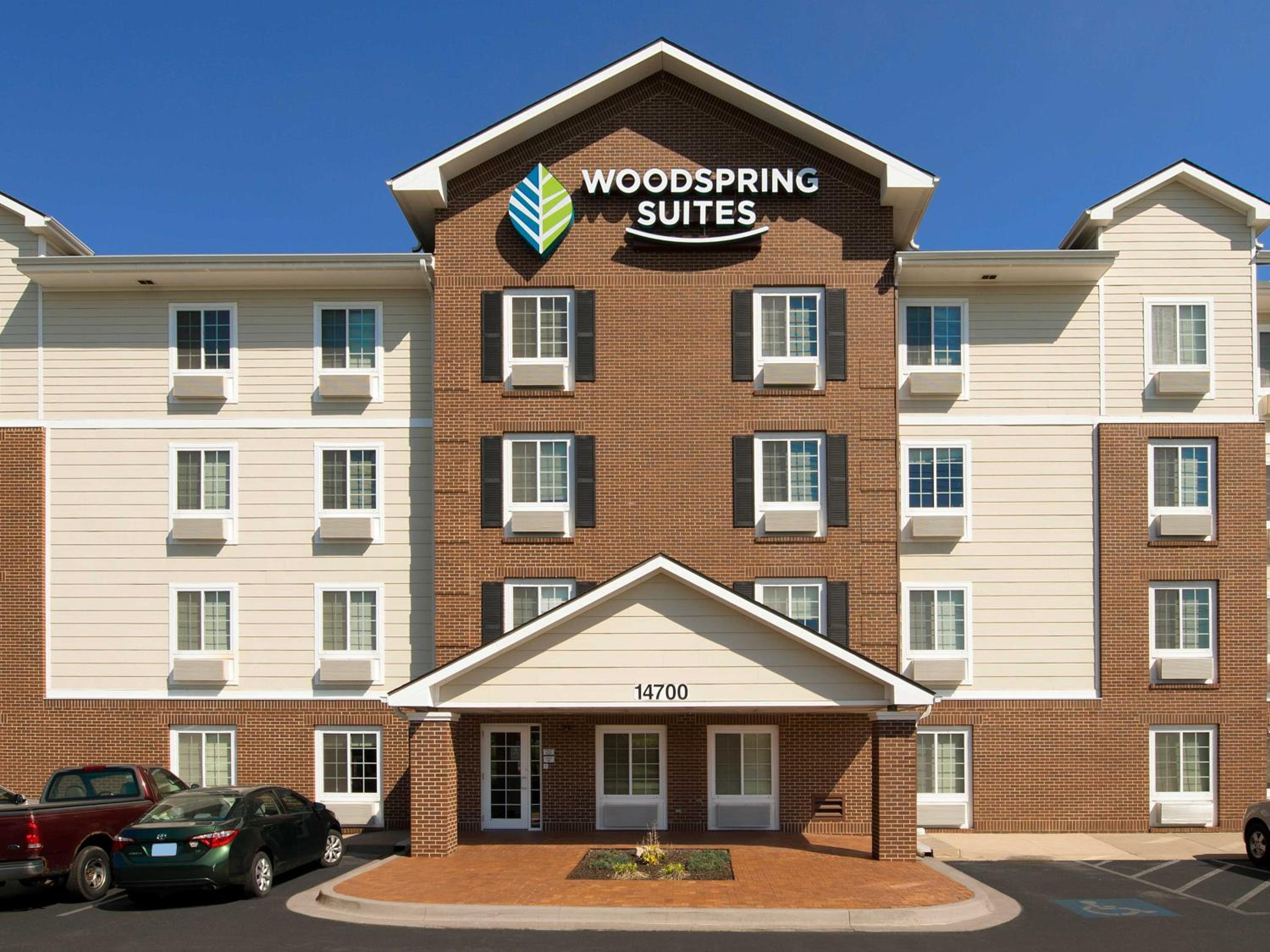 WoodSpring Suites Kansas City Lenexa - Property Image 11