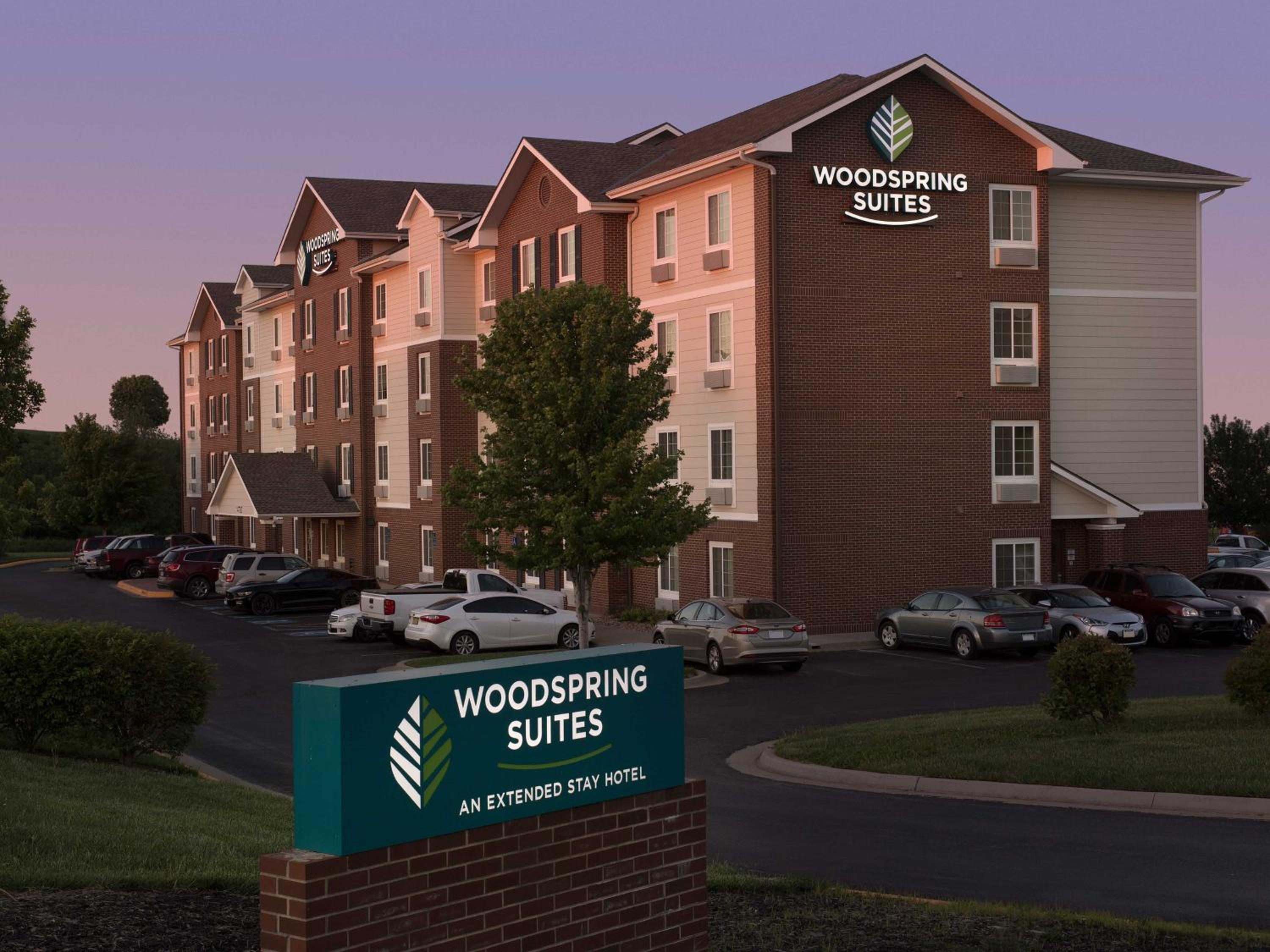 WoodSpring Suites Kansas City Lenexa - Property Image 16
