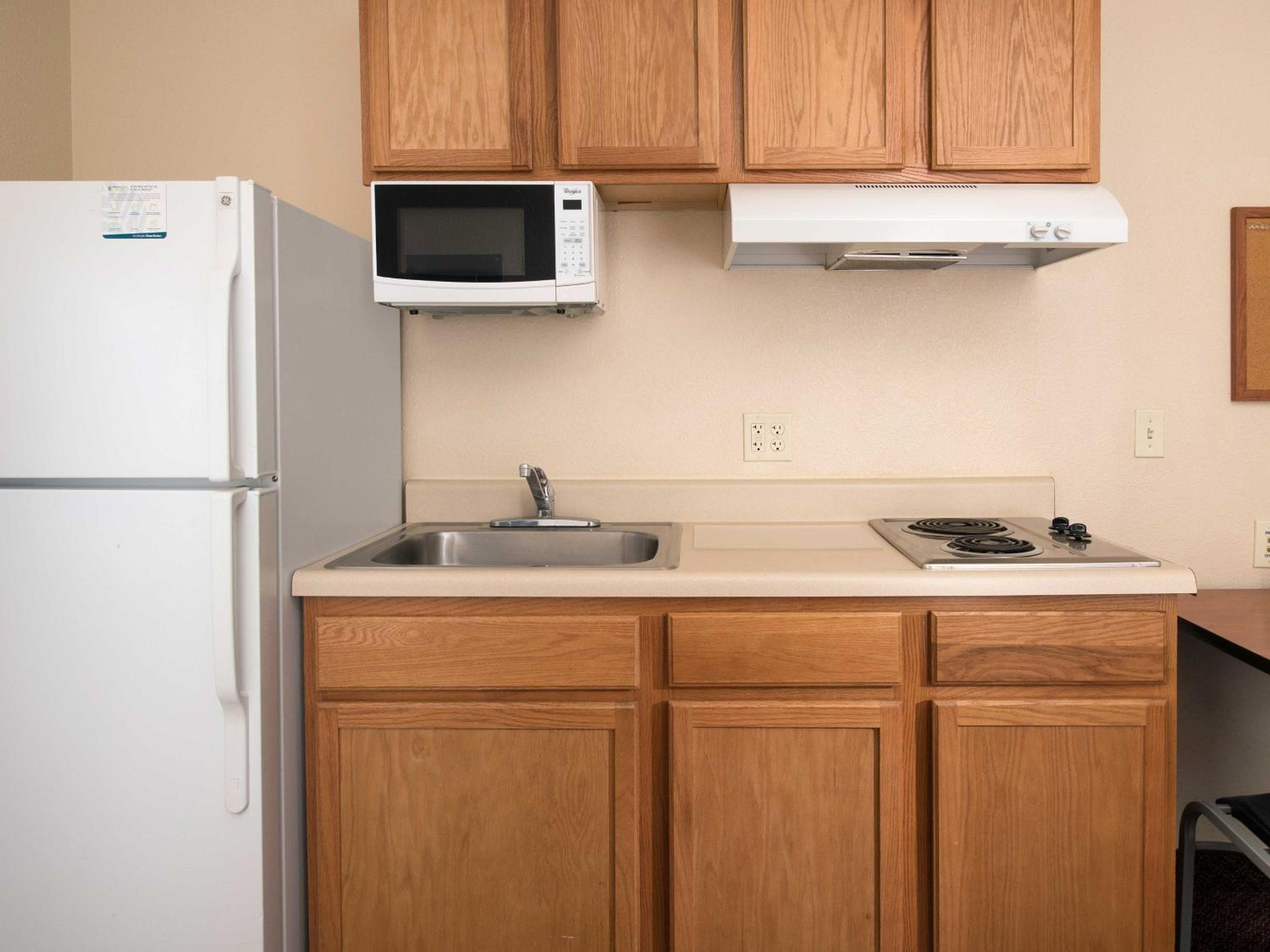 WoodSpring Suites Kansas City Lenexa - Property Image 12