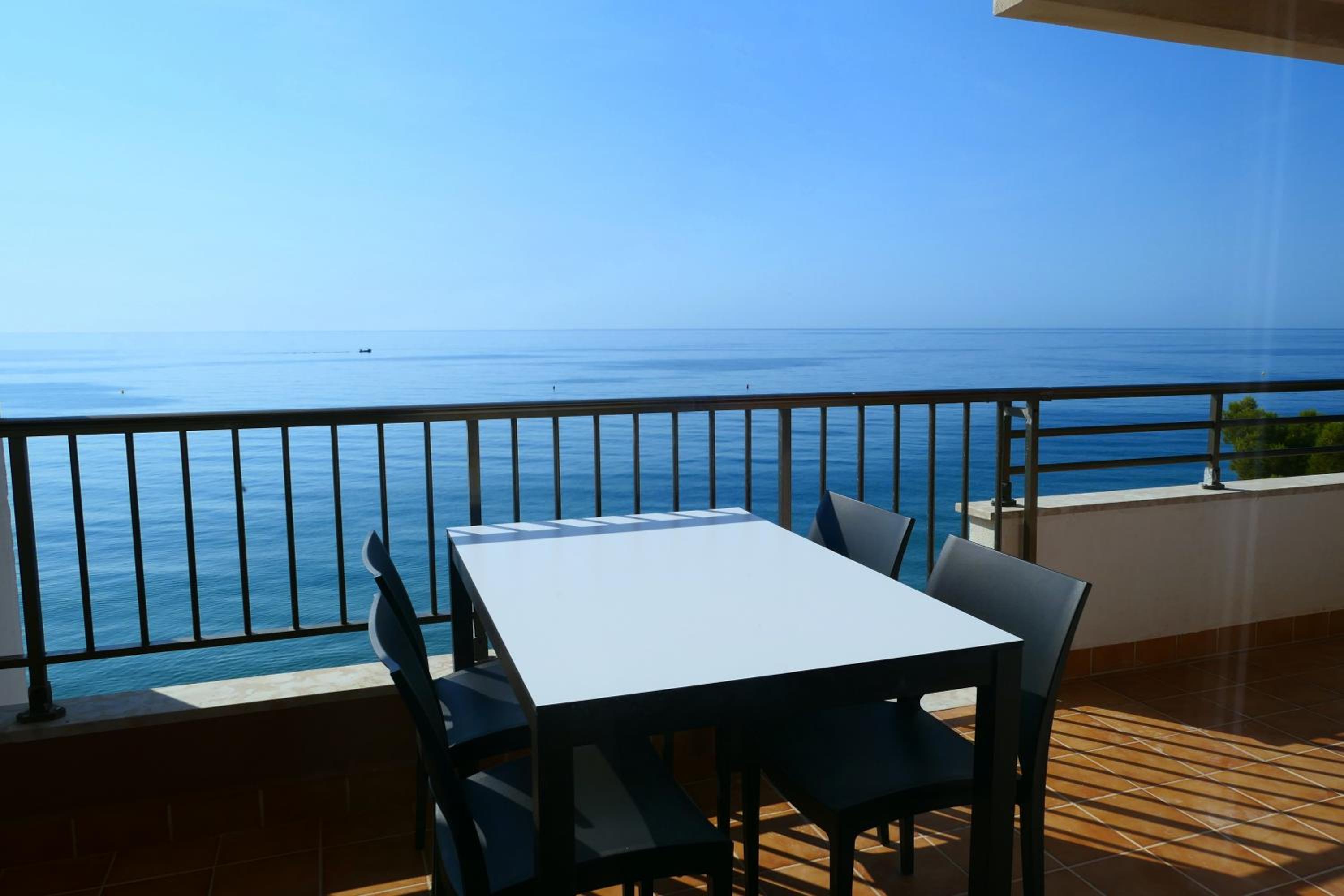 Rentalmar Miami Palace Plus view 5