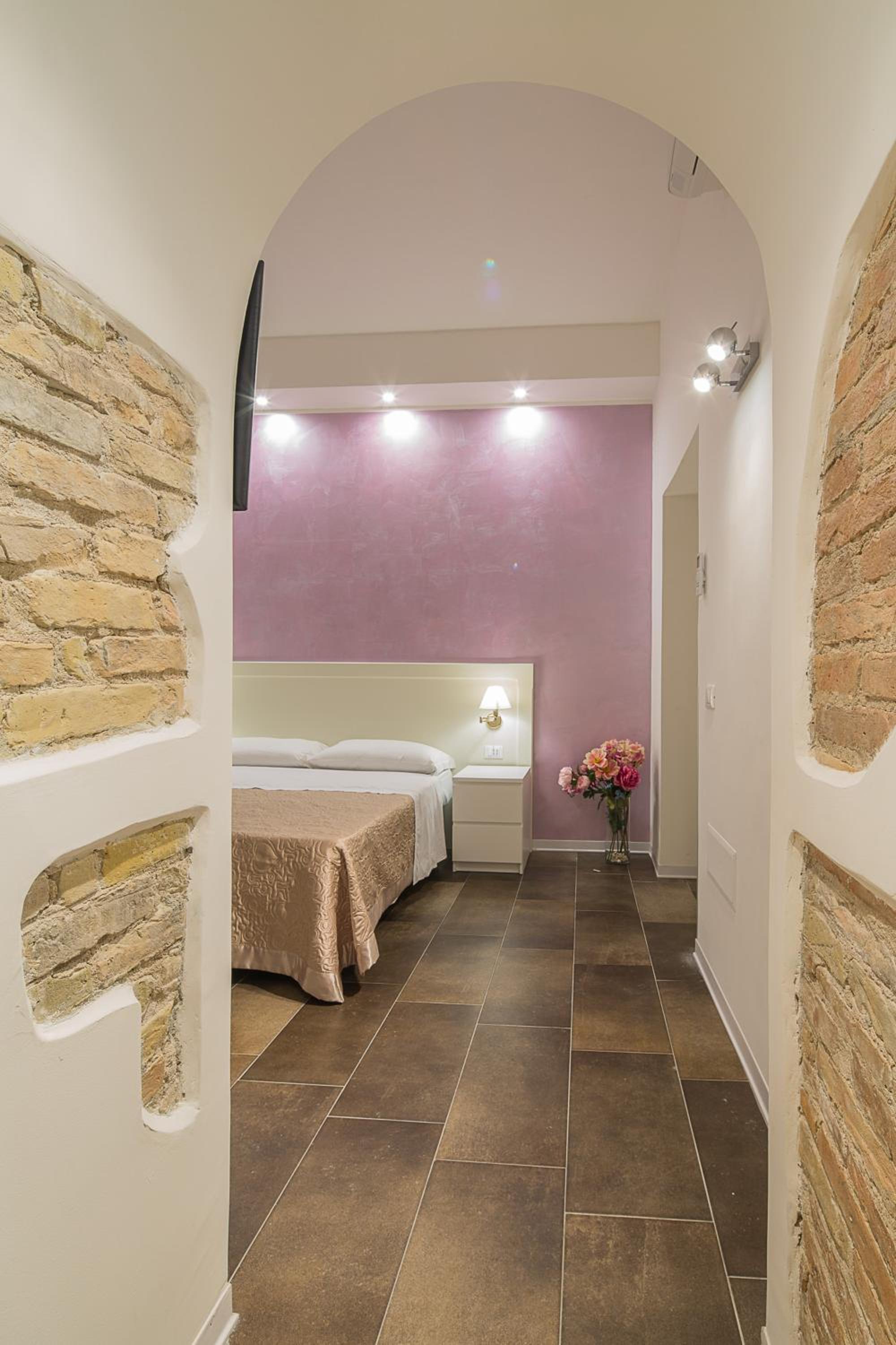 Vela Rooms