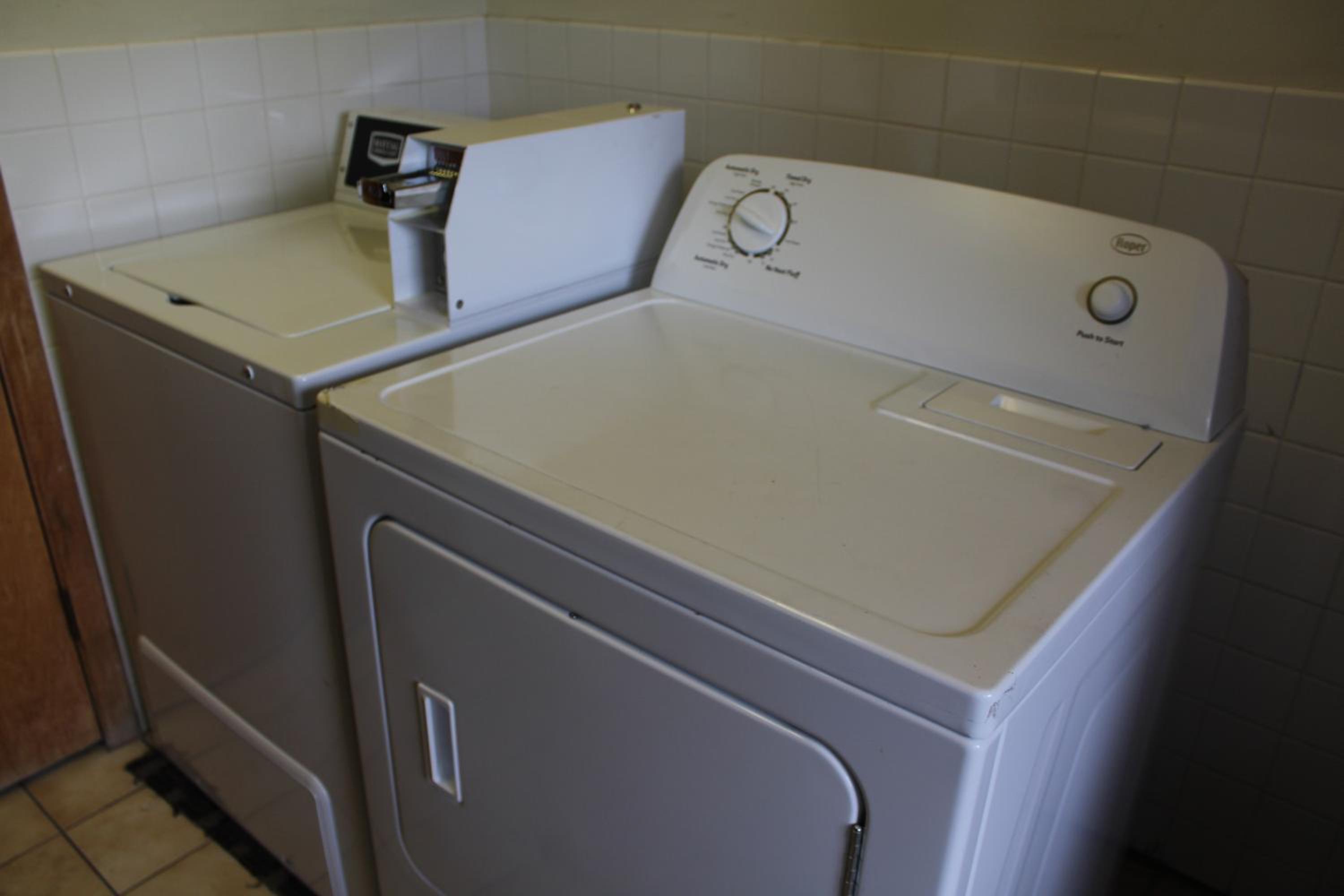 Budget Host Inn Fridley - Property Image 12