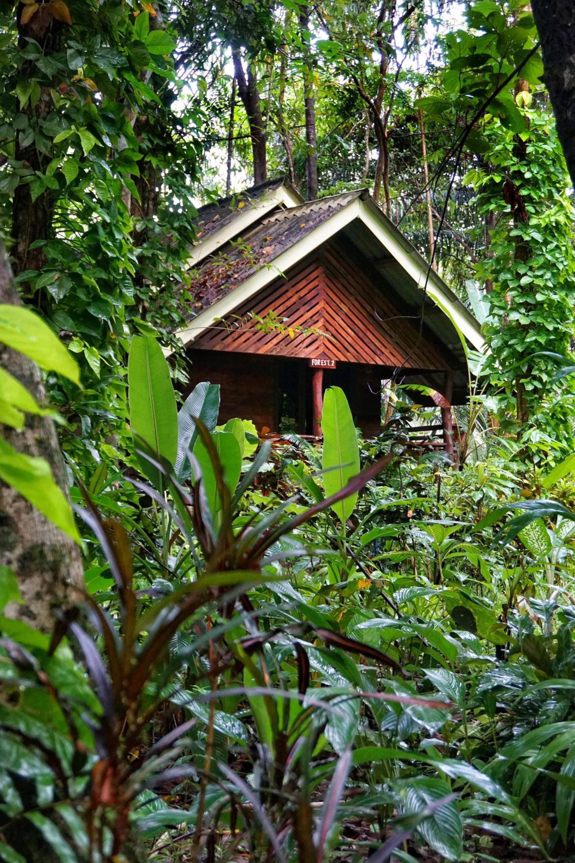 Khao Sok Riverside Cottages