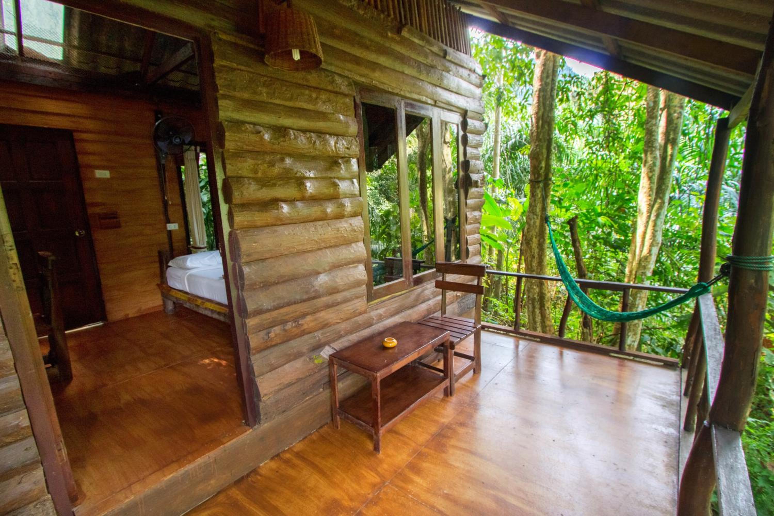 Khao Sok Riverside Cottages