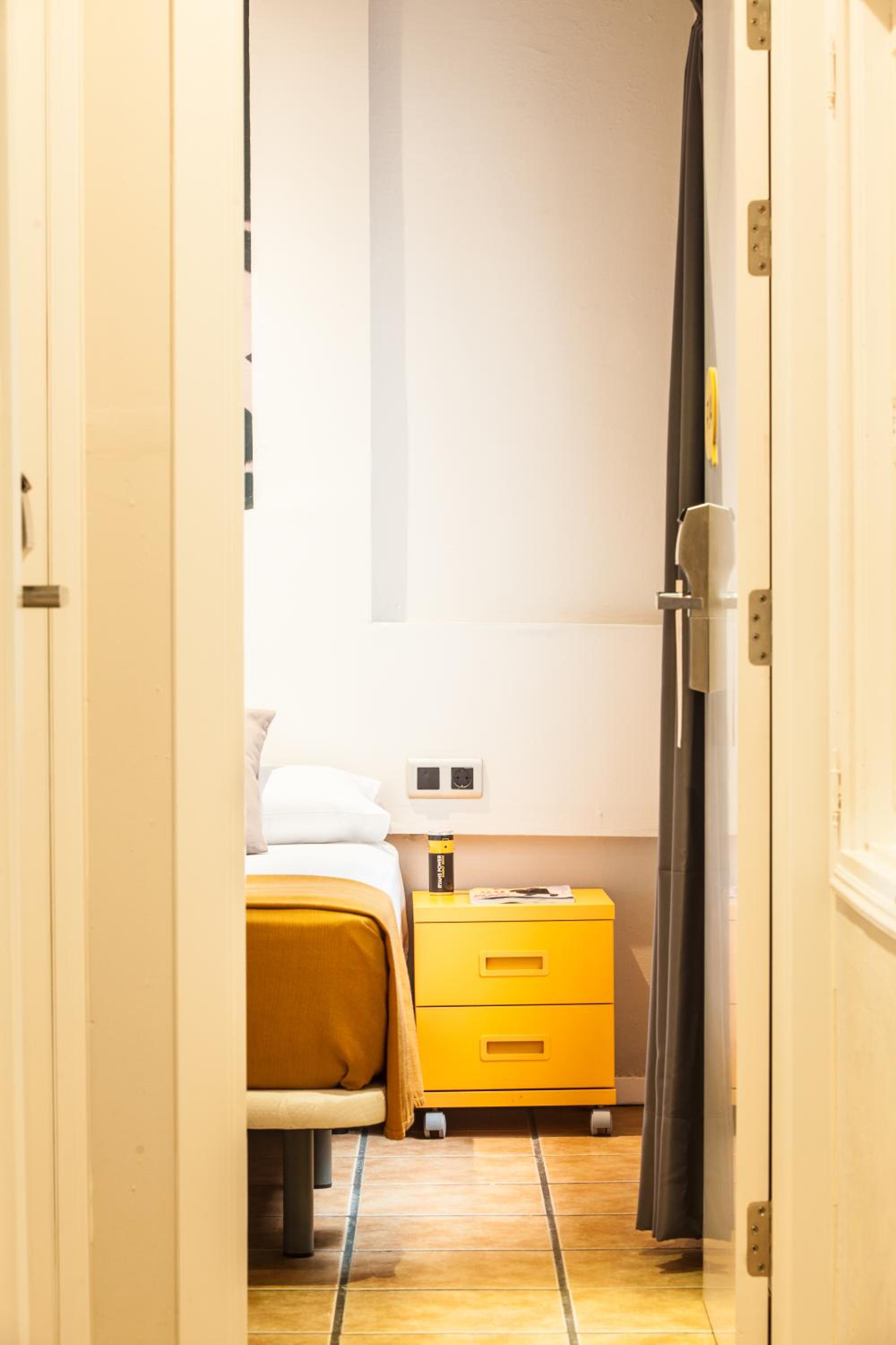 Ten Hostel