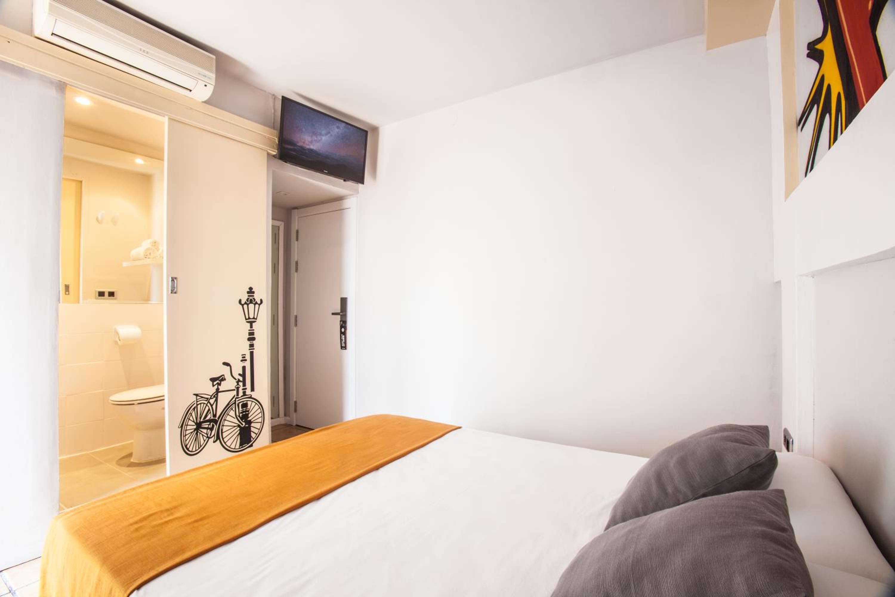 Ten Hostel