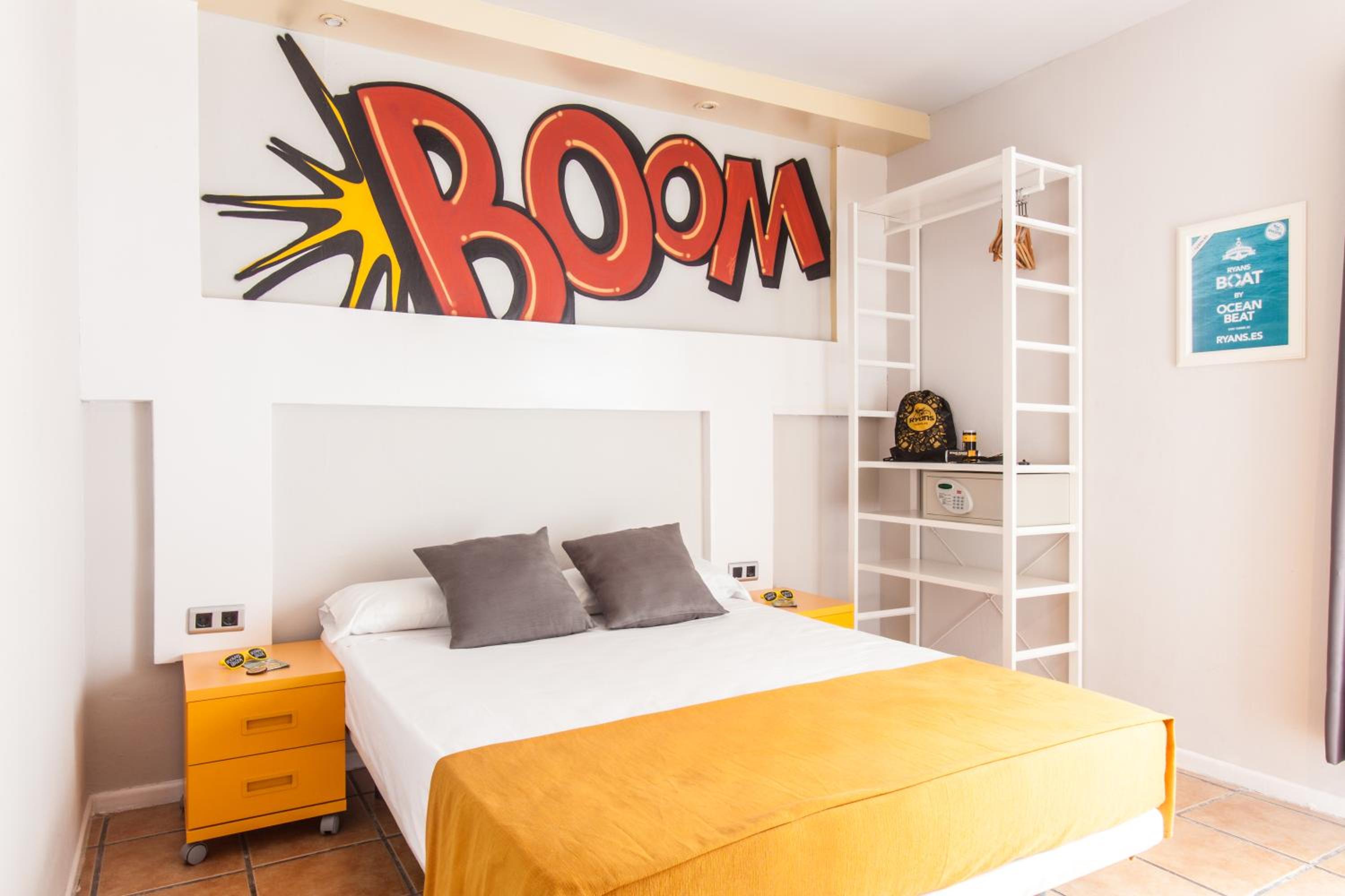 Ten Hostel