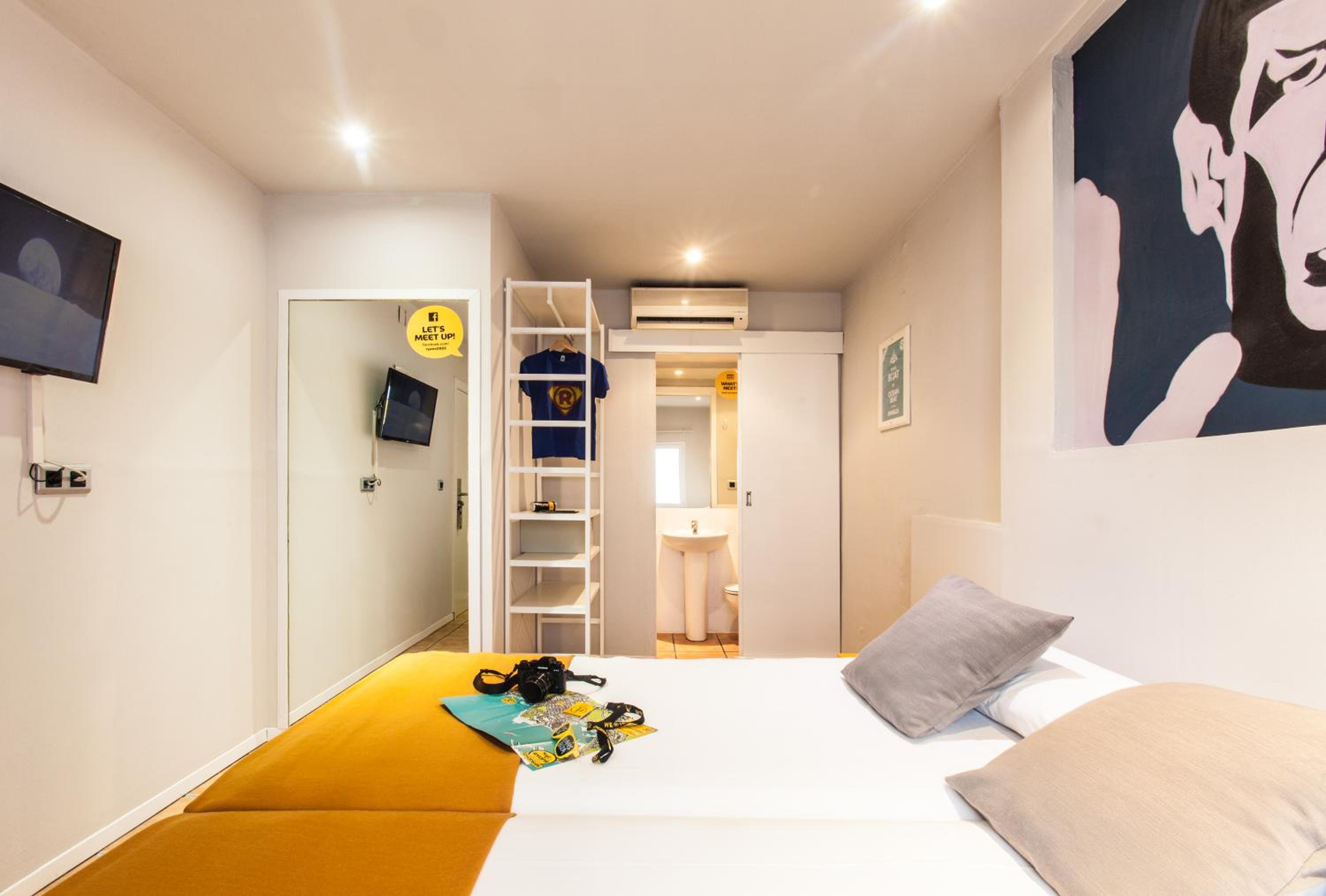 Ten Hostel