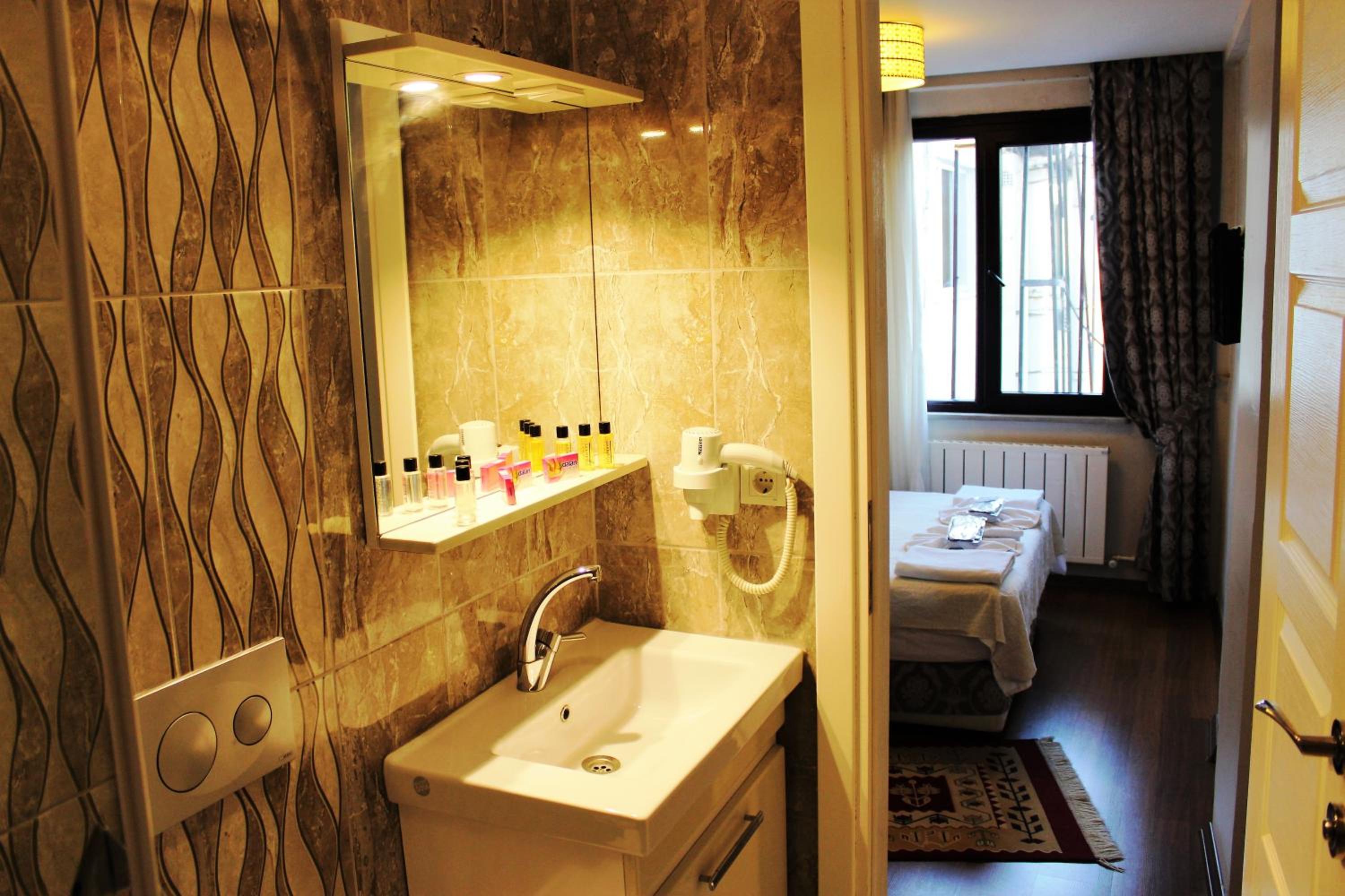 Ararat Hotel - Image 91