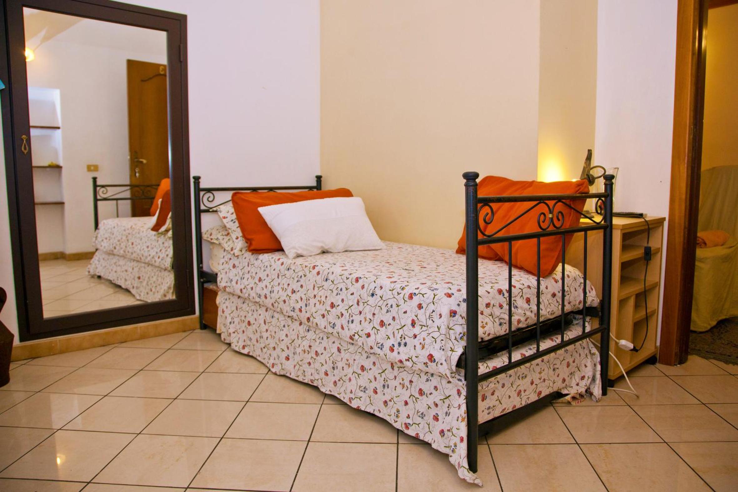 B&B Garibaldi en Catania — hotel room